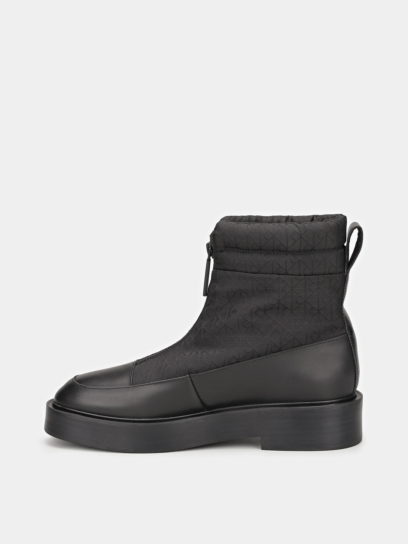 Черевики та чоботи Calvin Klein модель YW0YW02073-BEH Черевики та чоботи Calvin Klein модель YW0YW02073-BEH Фото