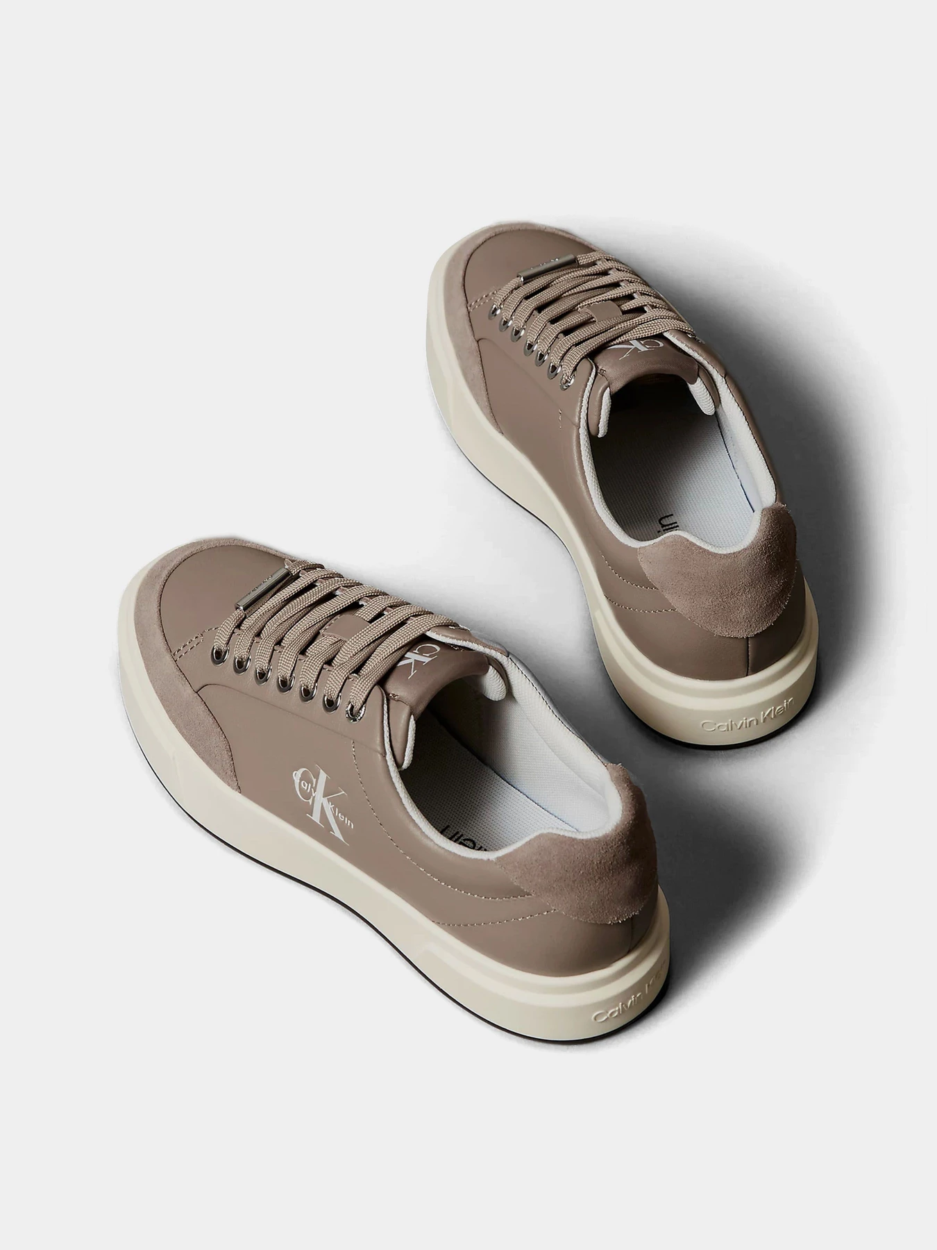 Кеди Calvin Klein BASKET CUPSOLE LACEUP LTH MIX модель YW0YW02023-0I9 Кеди Calvin Klein BASKET CUPSOLE LACEUP LTH MIX модель YW0YW02023-0I9 Фото