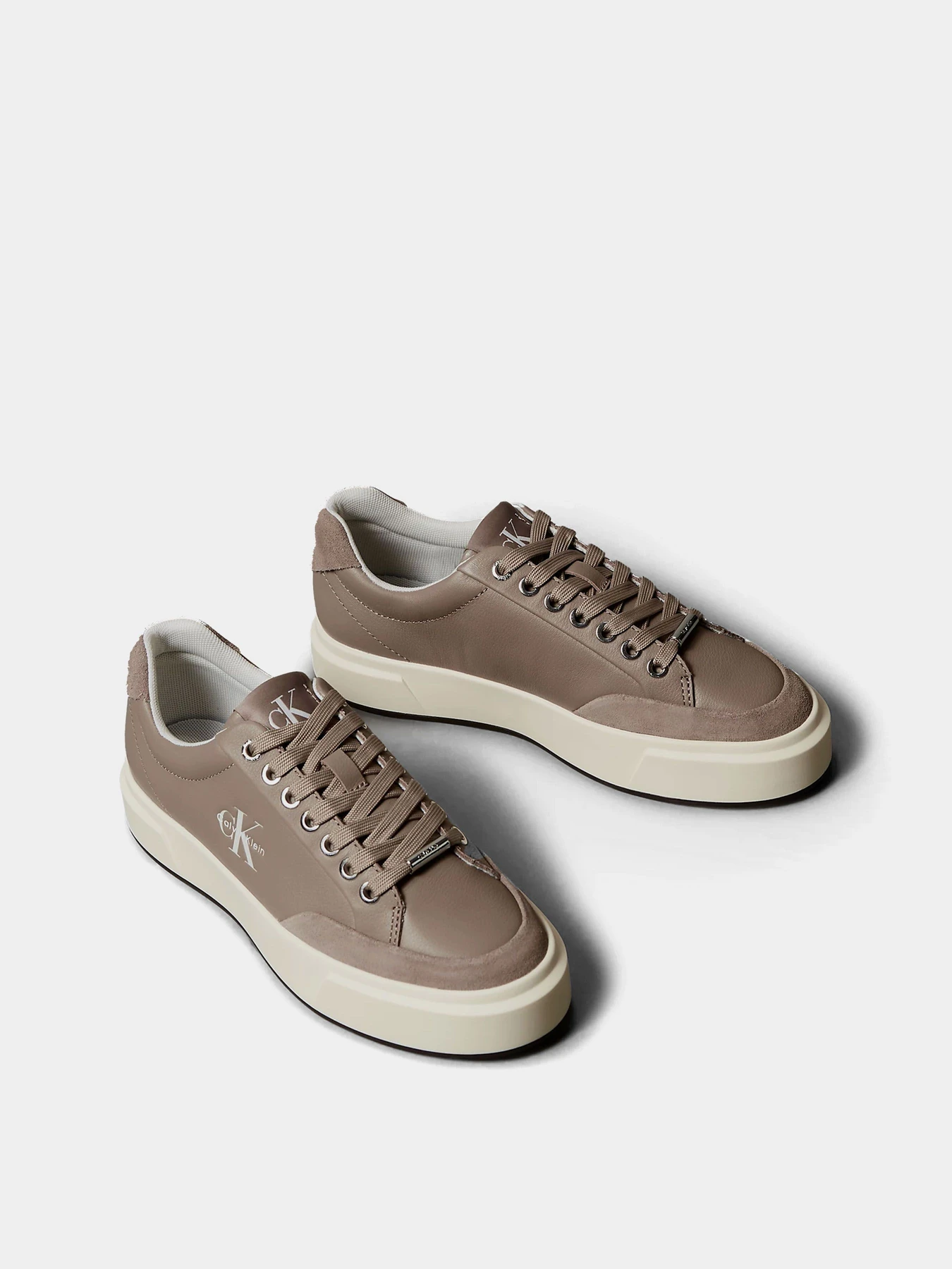 Кеди Calvin Klein BASKET CUPSOLE LACEUP LTH MIX модель YW0YW02023-0I9 Кеди Calvin Klein BASKET CUPSOLE LACEUP LTH MIX модель YW0YW02023-0I9 Фото