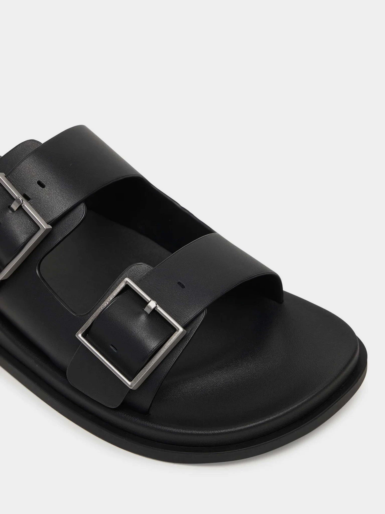 Шлёпанцы Calvin Klein CITY SANDAL BUCKLE LTH модель HW0HW02885-0GJ Шлёпанцы Calvin Klein CITY SANDAL BUCKLE LTH модель HW0HW02885-0GJ Фото