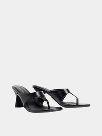 Шлёпанцы Calvin Klein SCULPT KITT HEEL SNDL THONG LT модель HW0HW02920-0GJ Фото