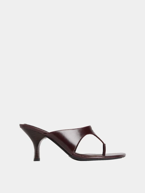 Шлёпанцы Calvin Klein SCULPT KITT HEEL SNDL THONG LT модель HW0HW02920-VH2 Фото
