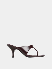 Шлёпанцы Calvin Klein SCULPT KITT HEEL SNDL THONG LT модель HW0HW02920-VH2 Фото
