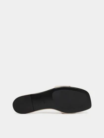 Шльопанці Calvin Klein SQUARE FLAT SANDAL EMBLEM модель HW0HW03128-Z01 Фото