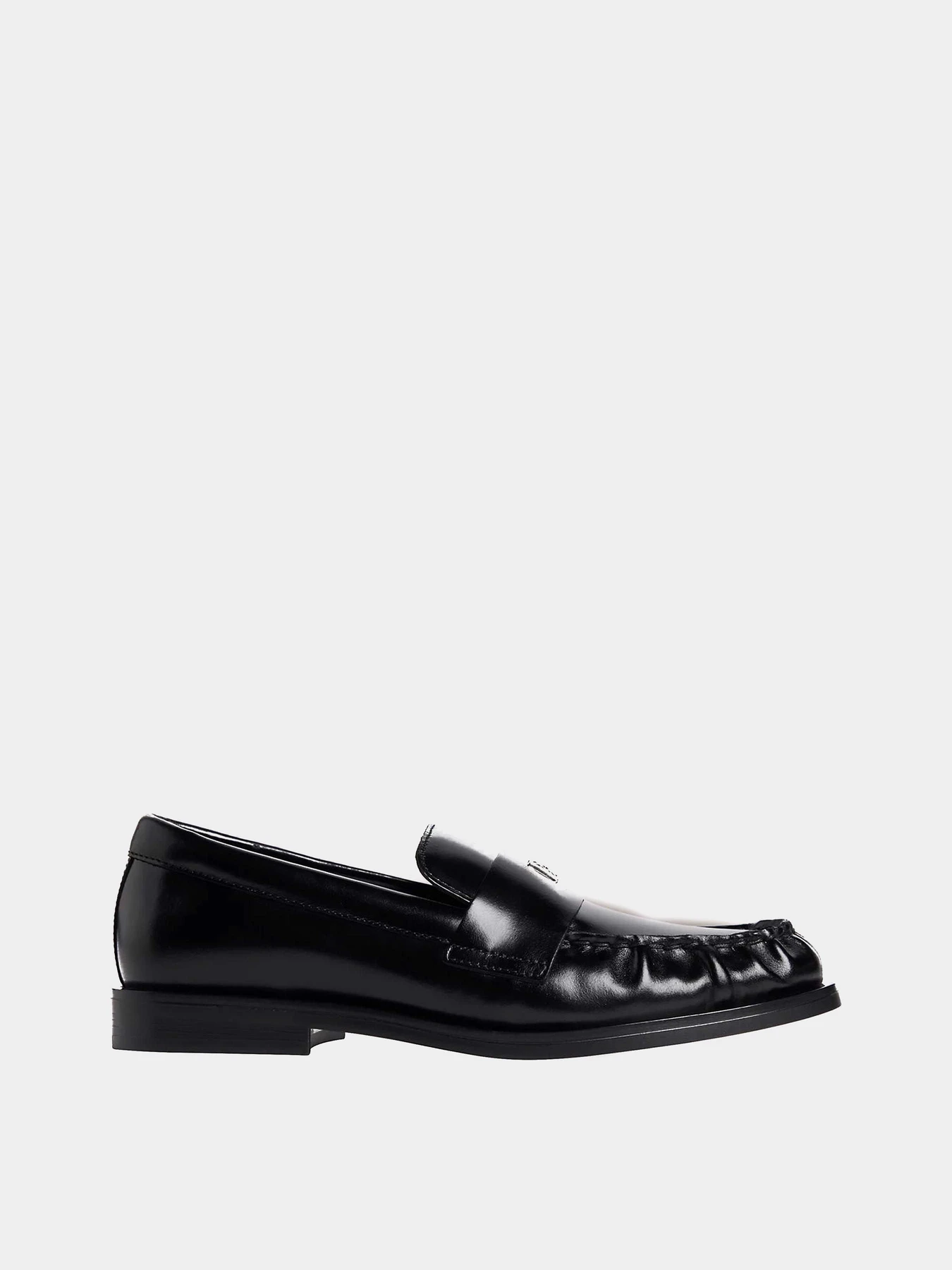 Туфли и лоферы Calvin Klein ROUND LOAFER LTH HDW модель HW0HW03031-0GJ Туфли и лоферы Calvin Klein ROUND LOAFER LTH HDW модель HW0HW03031-0GJ Фото