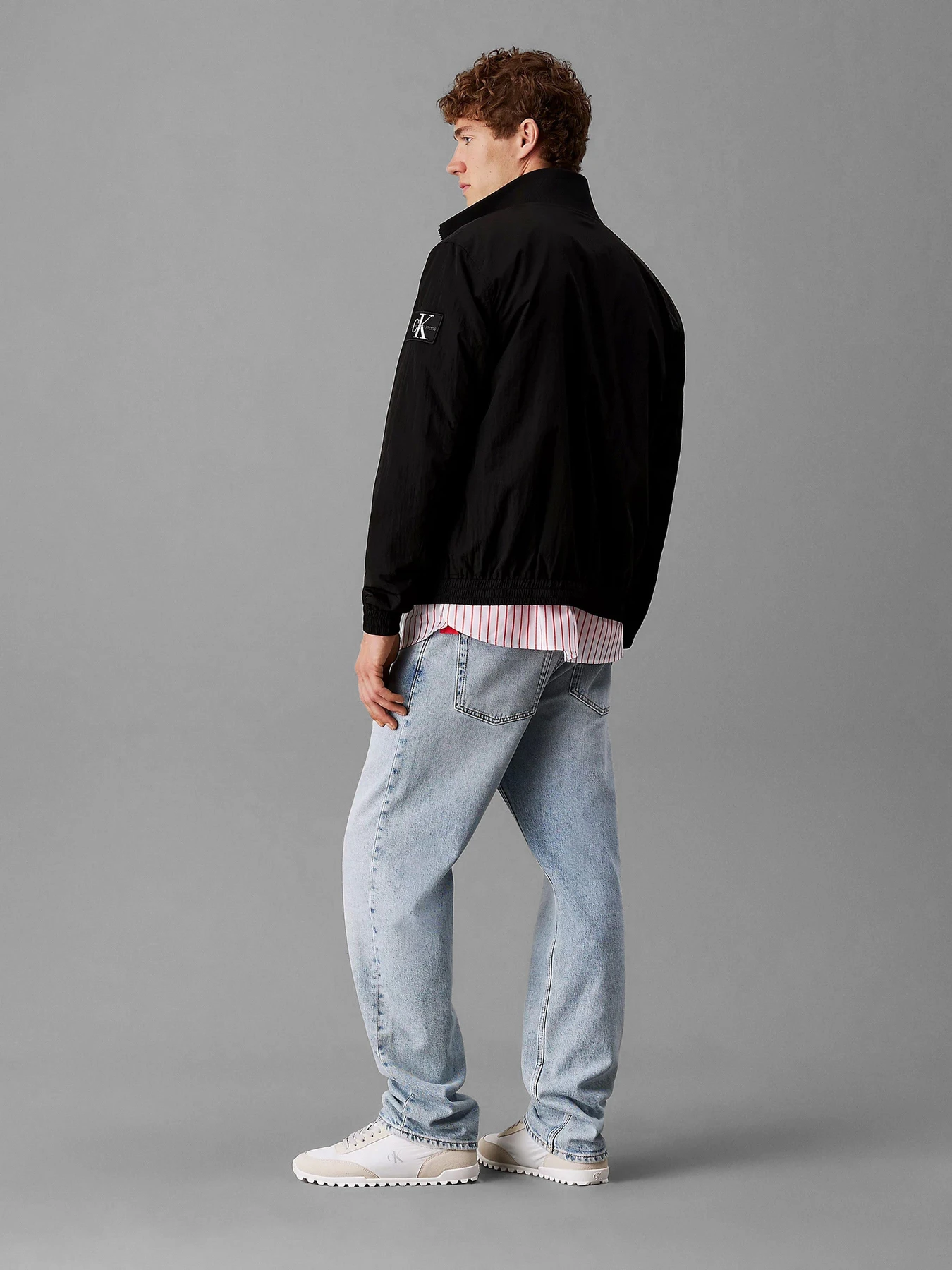Куртки та дублянки Calvin Klein Jeans модель J30J327373-BEH Фото
