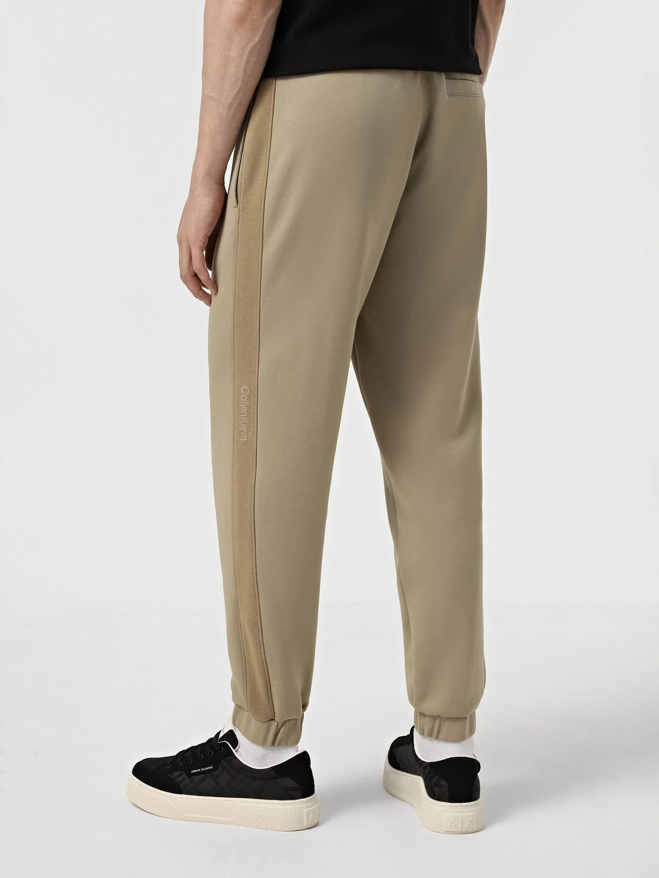 Брюки Calvin Klein Jeans модель J30J327243-HI0 Брюки Calvin Klein Jeans модель J30J327243-HI0 Фото
