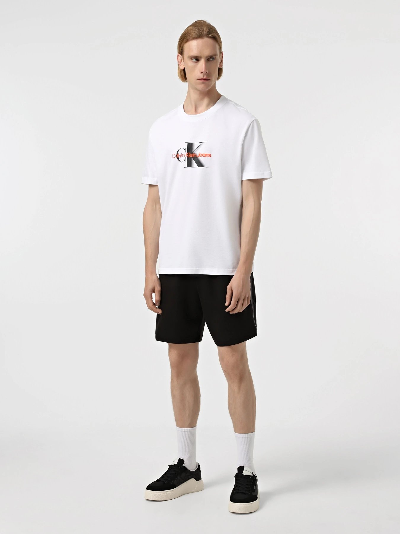 Шорти Calvin Klein Jeans модель J30J327246-BEH Шорти Calvin Klein Jeans модель J30J327246-BEH Фото