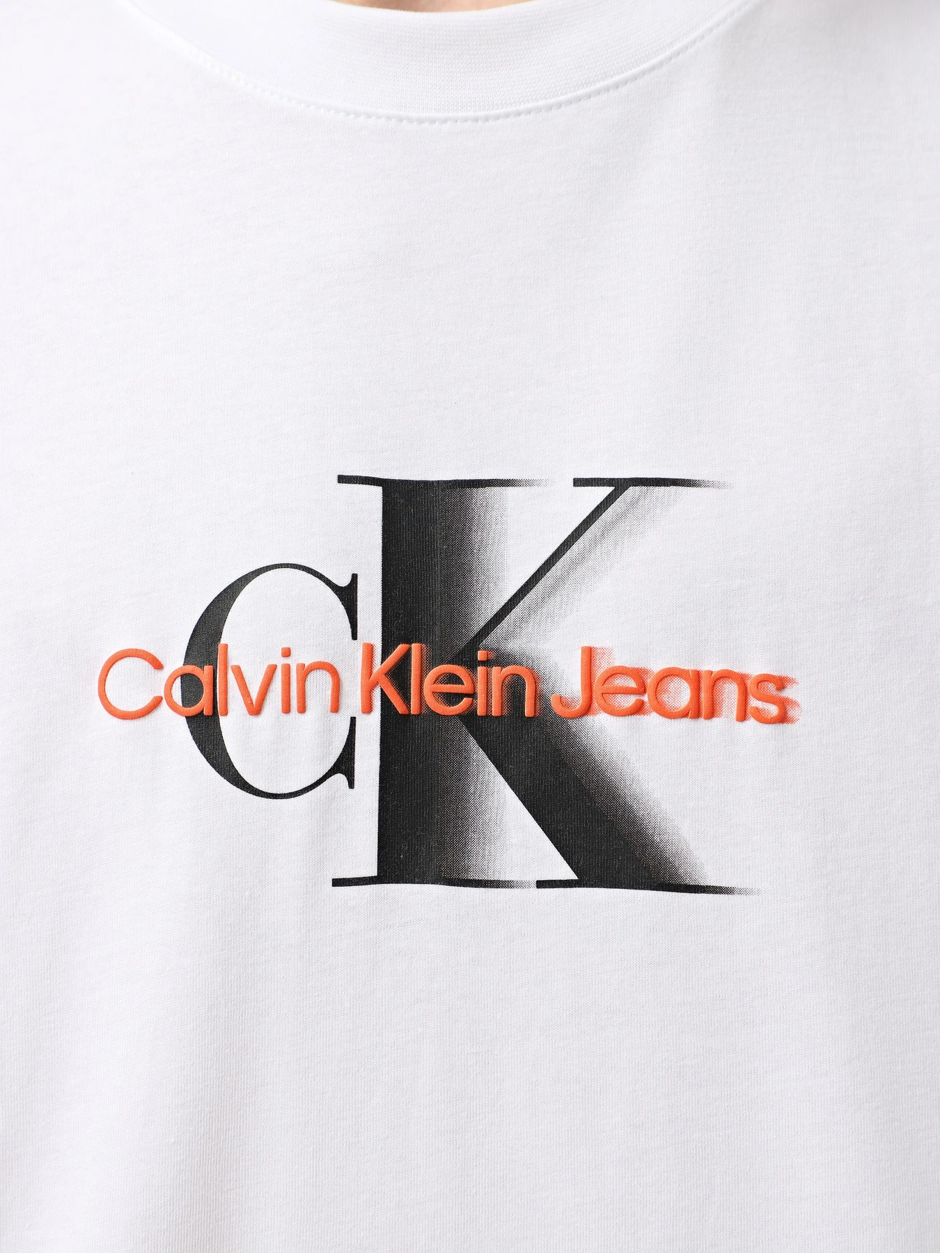 Футболки и поло Calvin Klein Jeans модель J30J327471-YAF Фото