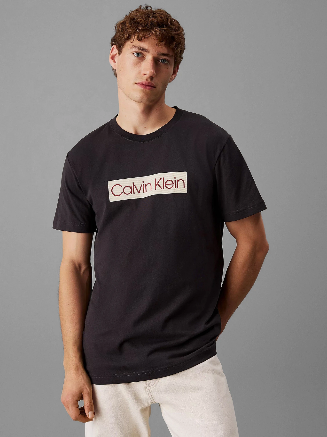 Футболки и поло Calvin Klein Jeans модель J30J327472-BA1 Фото