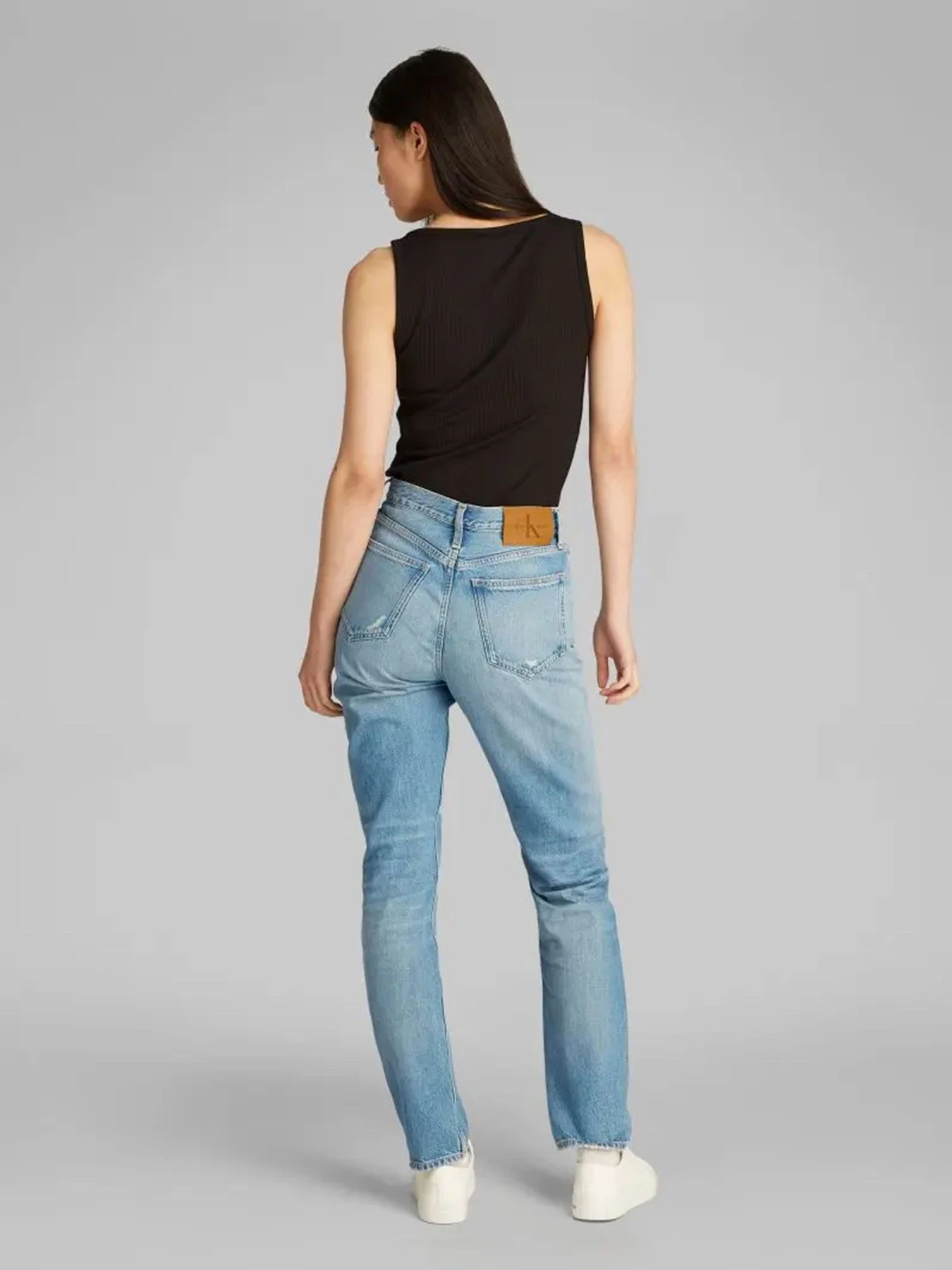 Джинсы Calvin Klein Jeans модель J20J225124-1A4 Джинсы Calvin Klein Jeans модель J20J225124-1A4 Фото