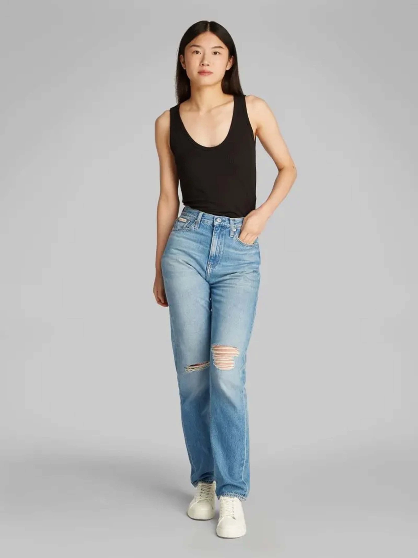 Джинсы Calvin Klein Jeans модель J20J225124-1A4 Джинсы Calvin Klein Jeans модель J20J225124-1A4 Фото
