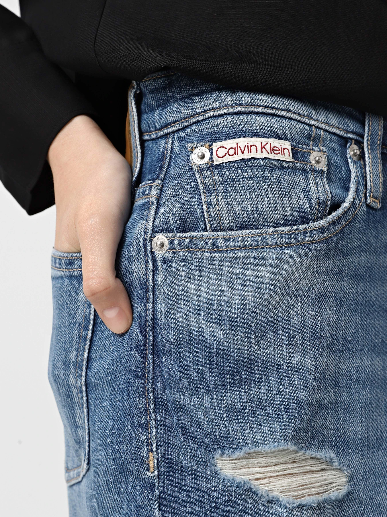 Джинсы Calvin Klein Jeans модель J20J225140-1A4 Джинсы Calvin Klein Jeans модель J20J225140-1A4 Фото