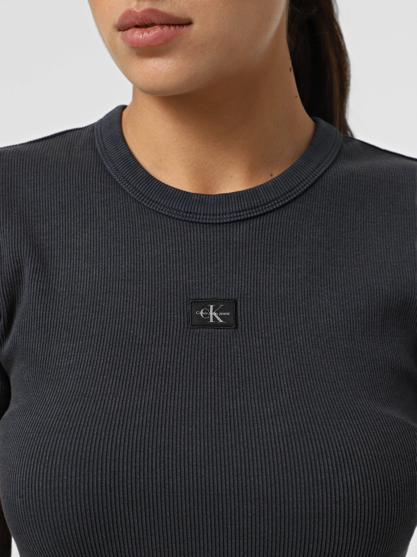 Платья Calvin Klein Jeans модель J20J225265-PT2 Платья Calvin Klein Jeans модель J20J225265-PT2 Фото