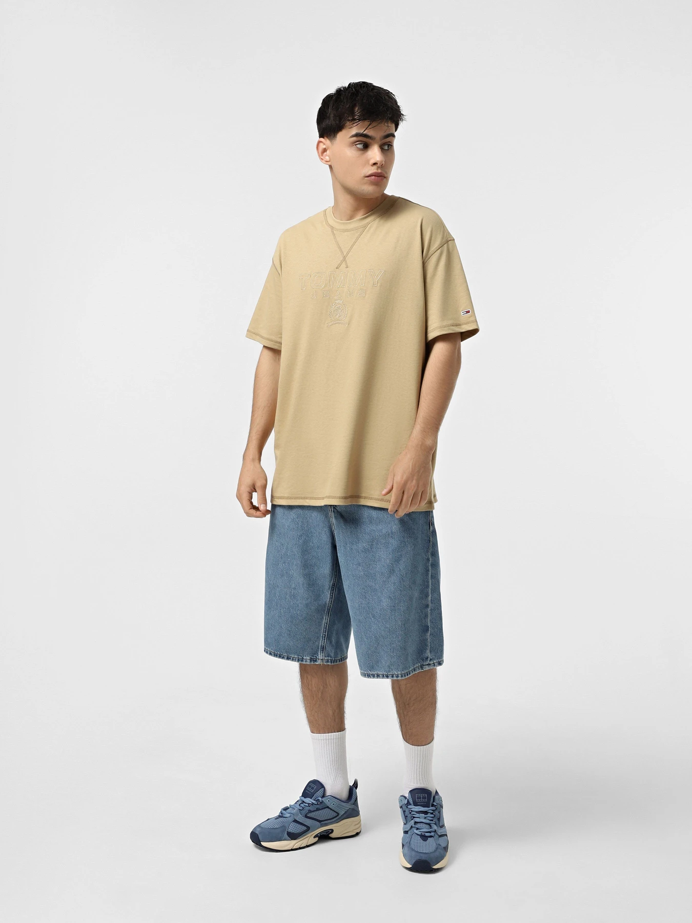 Шорти Calvin Klein Jeans модель J30J327187-1A4 Шорти Calvin Klein Jeans модель J30J327187-1A4 Фото