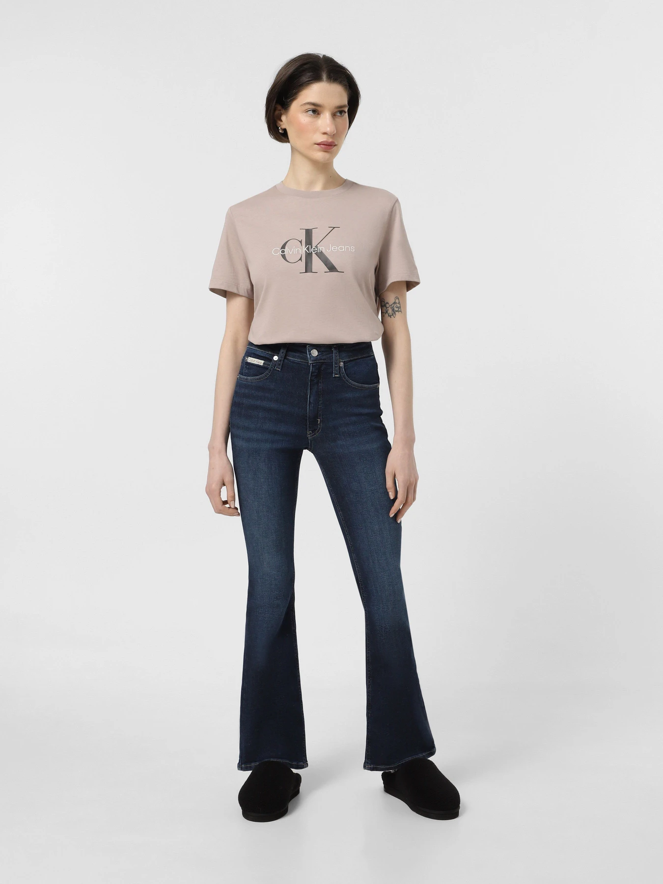 Джинсы Calvin Klein Jeans Bootcut модель J20J223993-1BJ Джинсы Calvin Klein Jeans Bootcut модель J20J223993-1BJ Фото