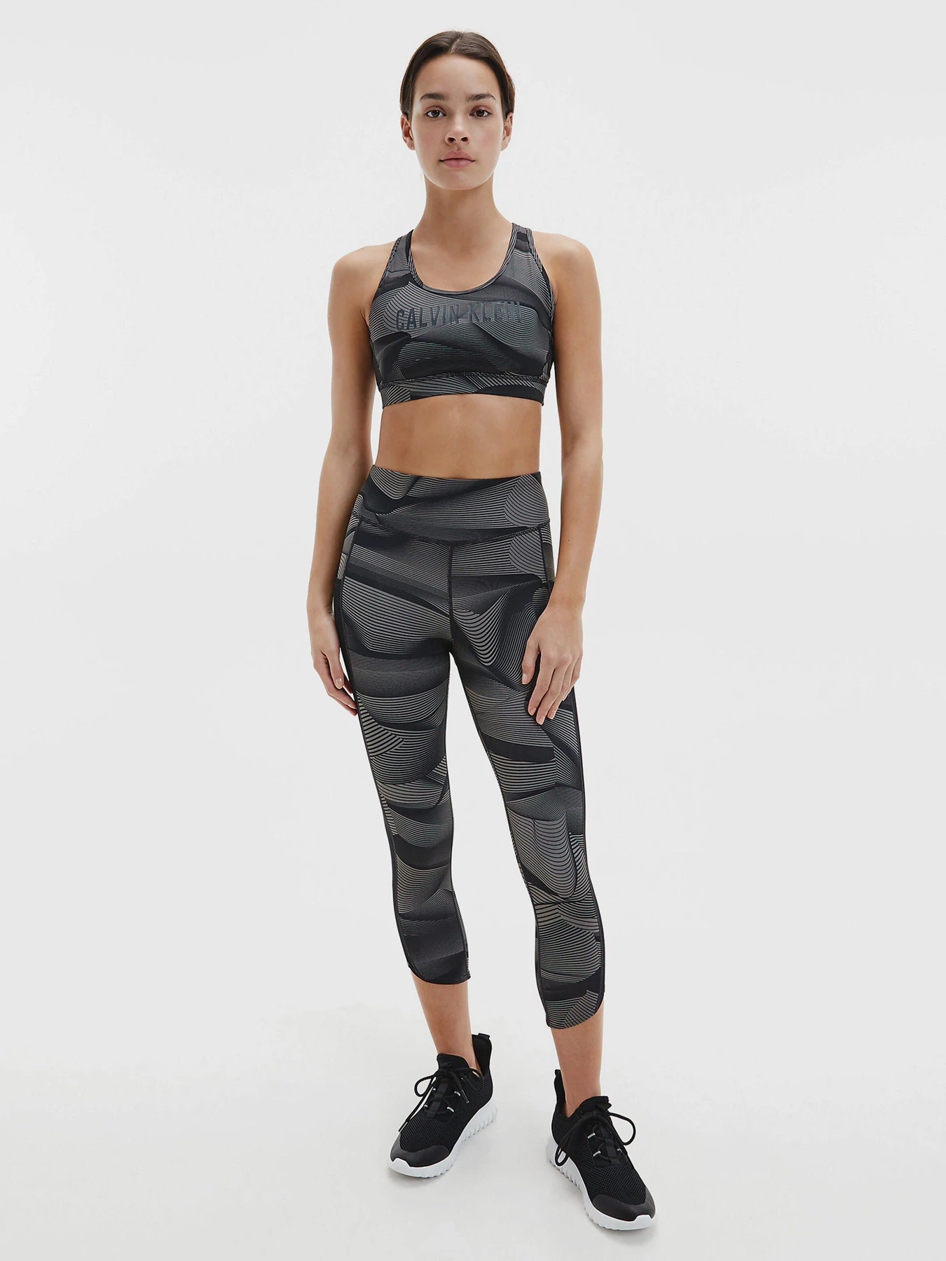 Футболки и поло Calvin Klein модель 00GWF0K151-007 Футболки и поло Calvin Klein модель 00GWF0K151-007 Фото