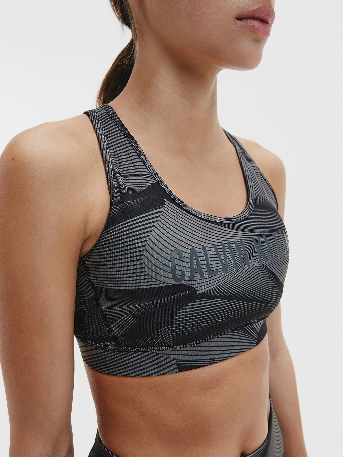 Футболки и поло Calvin Klein модель 00GWF0K151-007 Футболки и поло Calvin Klein модель 00GWF0K151-007 Фото