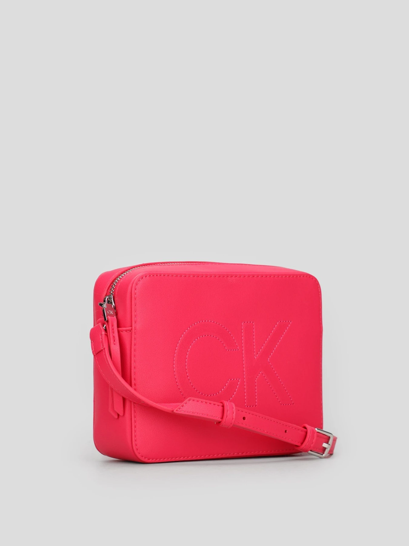 Сумки Calvin Klein модель K60K608894_XCB Сумки Calvin Klein модель K60K608894_XCB Фото