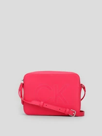 Сумки Calvin Klein модель K60K608894_XCB Фото