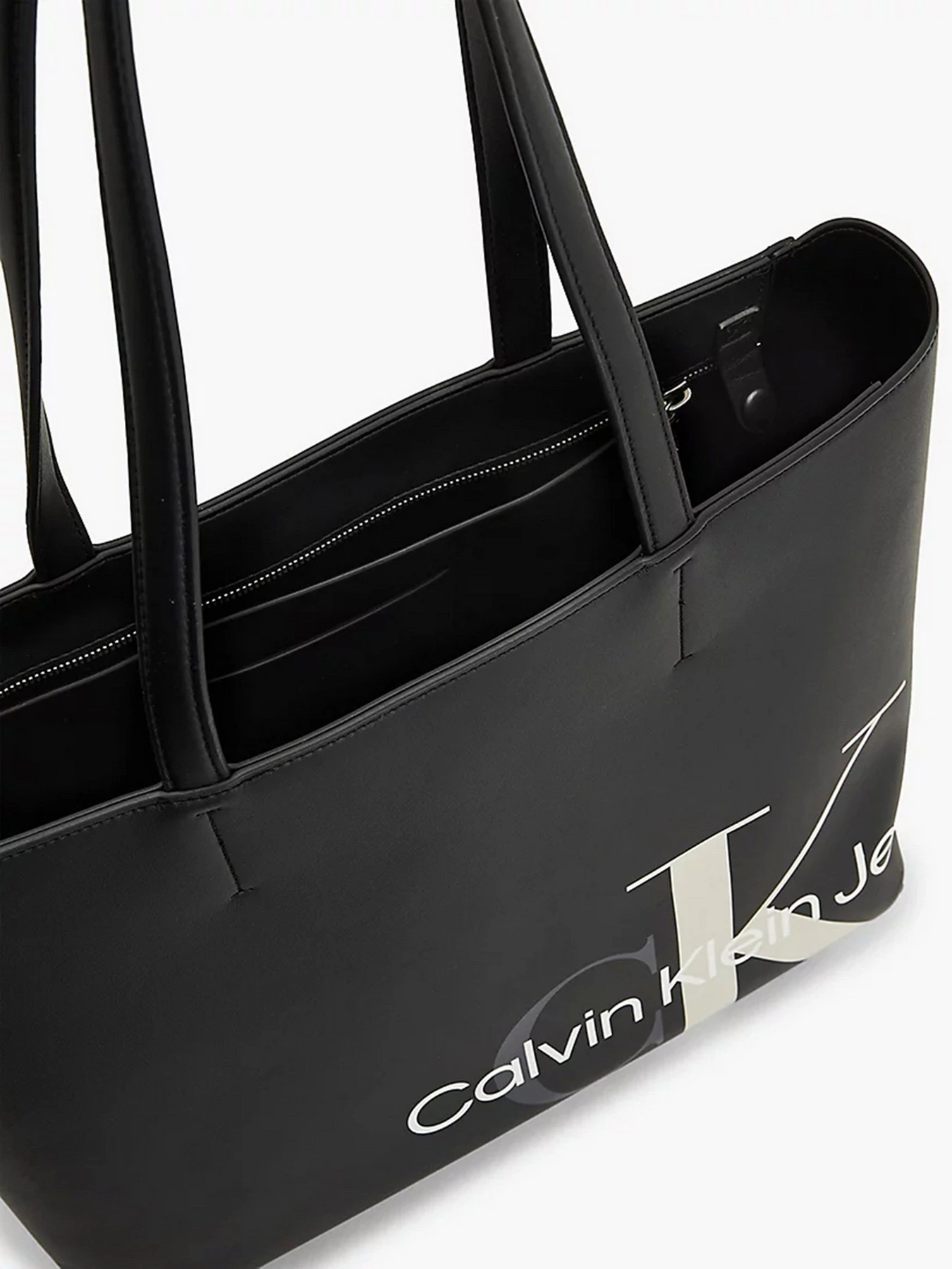 Сумки Calvin Klein Sculpted Mono Shopper модель K60K608928_BDS Сумки Calvin Klein Sculpted Mono Shopper модель K60K608928_BDS Фото