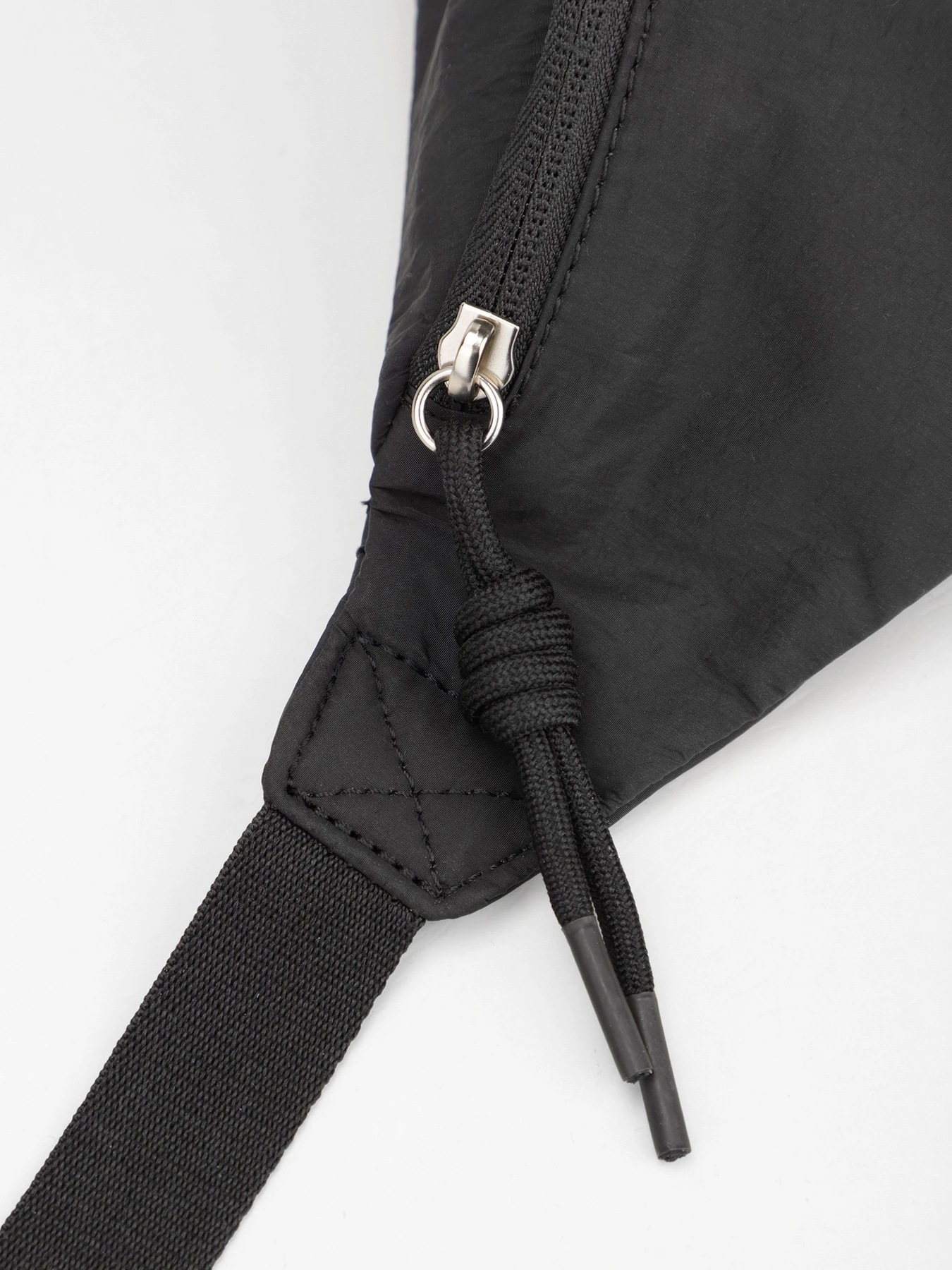 Сумки Calvin Klein модель K60K608956_BDS Фото