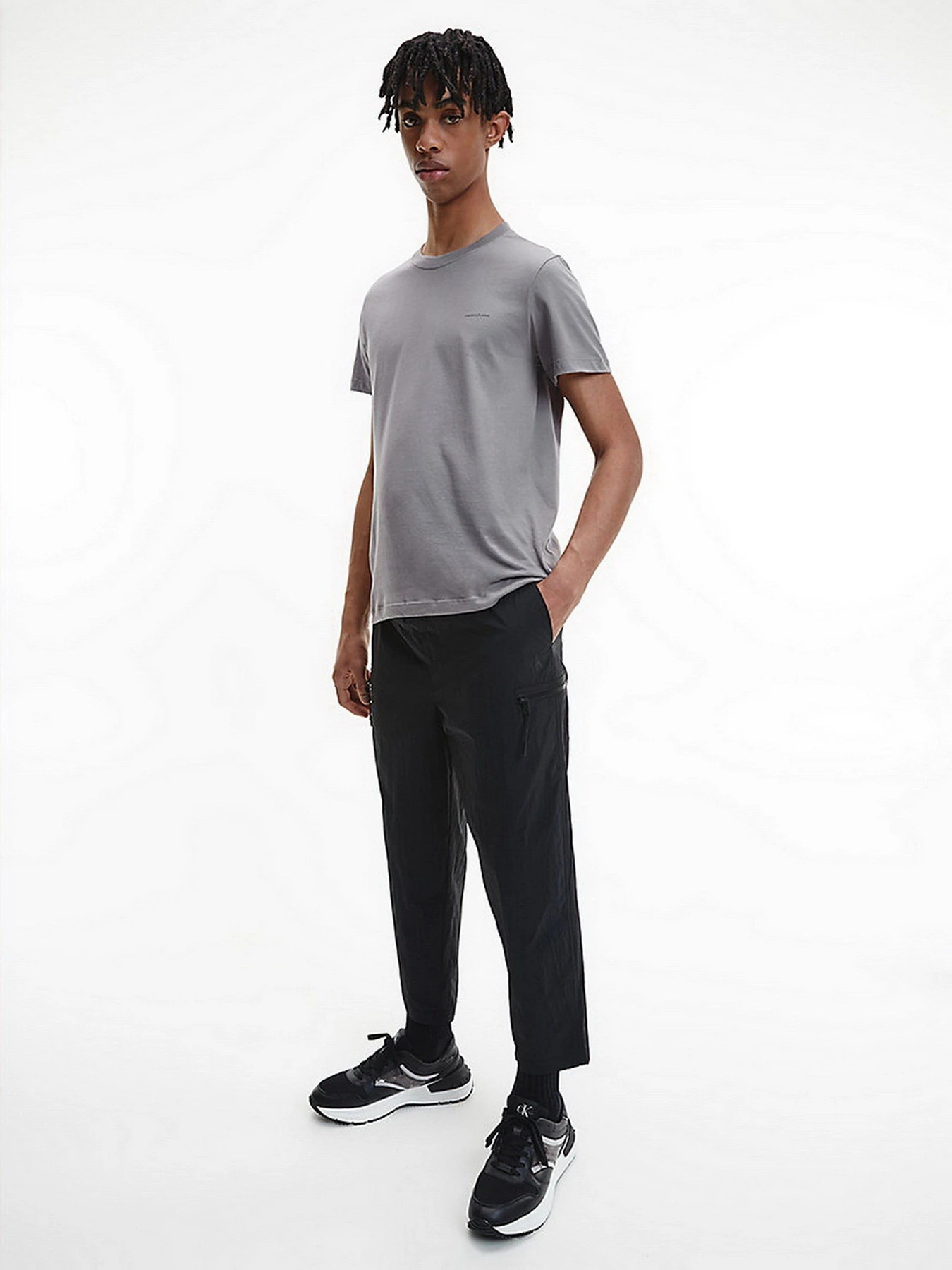 Футболки и поло Calvin Klein модель J30J315194_PFR Фото