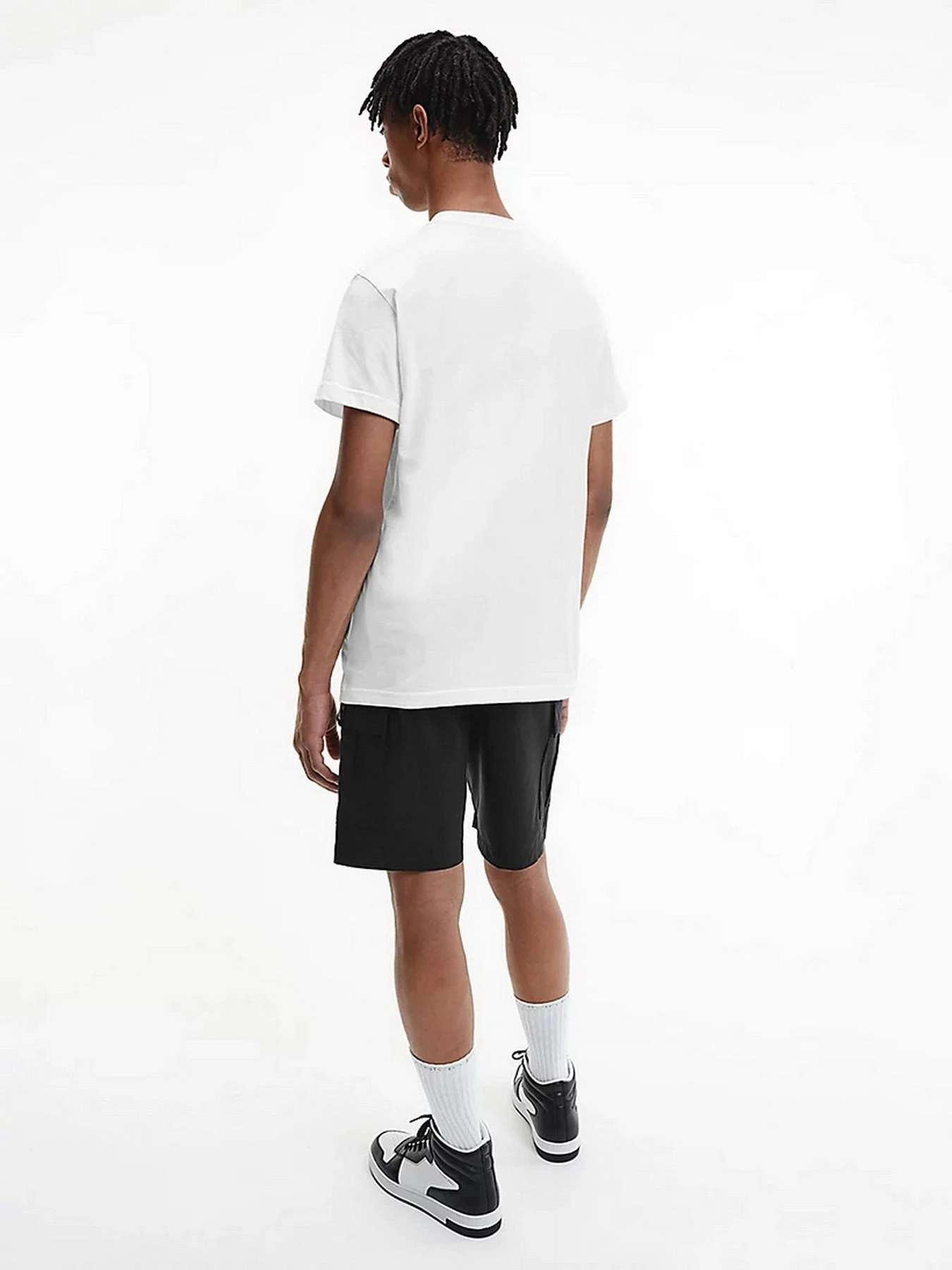 Футболки и поло Calvin Klein модель J30J320199_BEH Фото