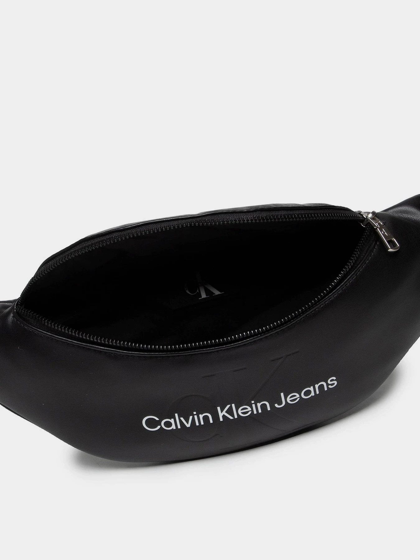 Сумки Calvin Klein Monogram Soft Waistbag модель K50K508203-BDS Сумки Calvin Klein Monogram Soft Waistbag модель K50K508203-BDS Фото