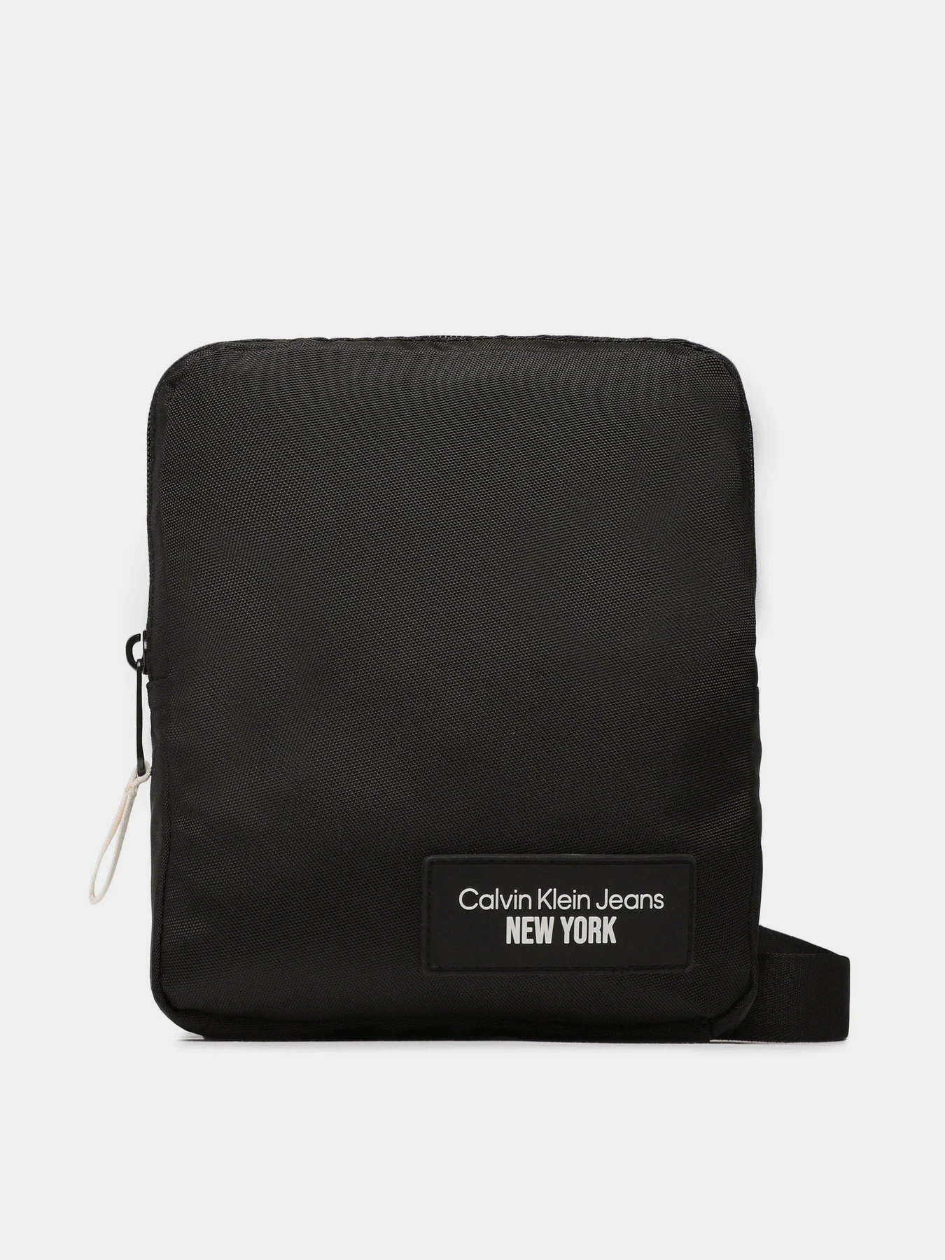 Сумки Calvin Klein Sport Essentials Reporter 18 Ny модель K50K510384-BDS Сумки Calvin Klein Sport Essentials Reporter 18 Ny модель K50K510384-BDS Фото