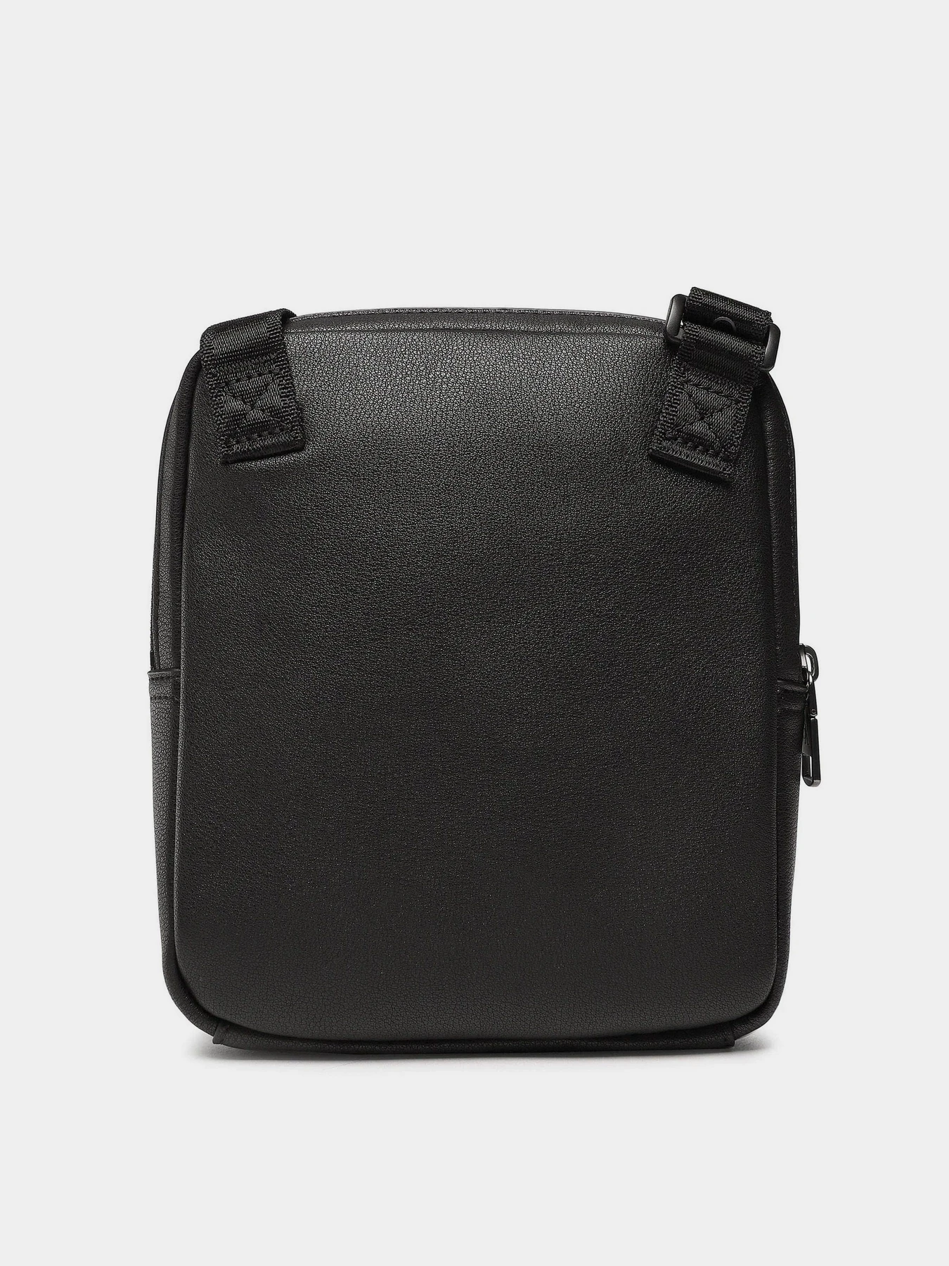Сумки Calvin Klein Explorer Reporter 18 Pu модель K50K510110-BDS Сумки Calvin Klein Explorer Reporter 18 Pu модель K50K510110-BDS Фото
