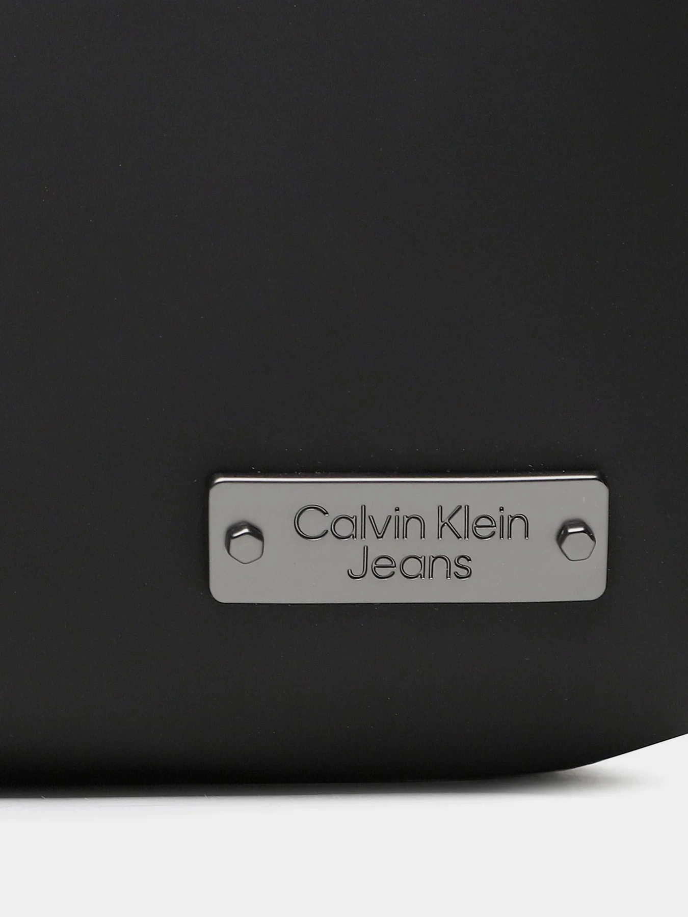 Гаманці Calvin Klein Plaque Small Pouch модель K50K510443-BDS Гаманці Calvin Klein Plaque Small Pouch модель K50K510443-BDS Фото
