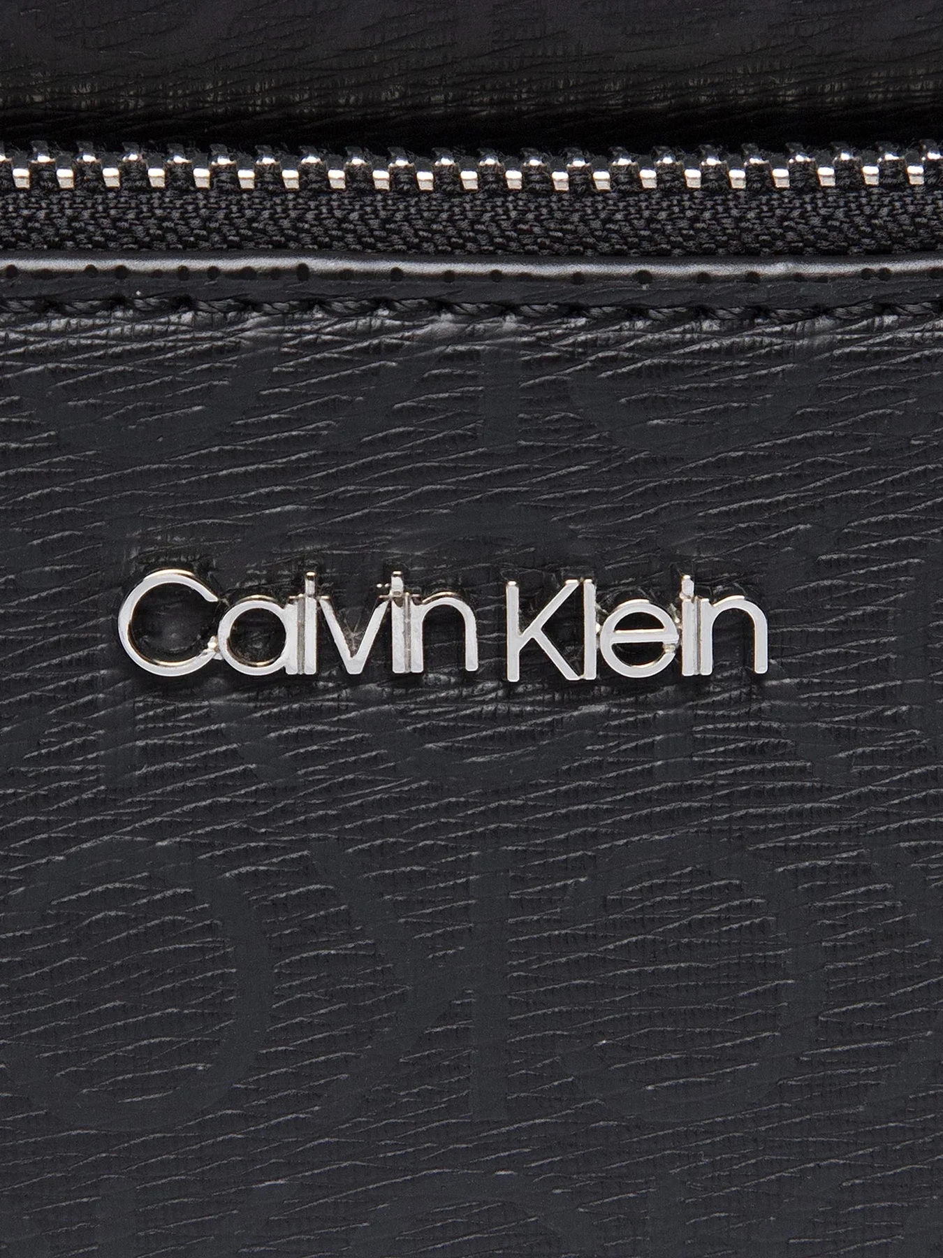 Сумки Calvin Klein Ck Must Camera Bag Lg Epi Mono модель K60K609895-0GJ Фото