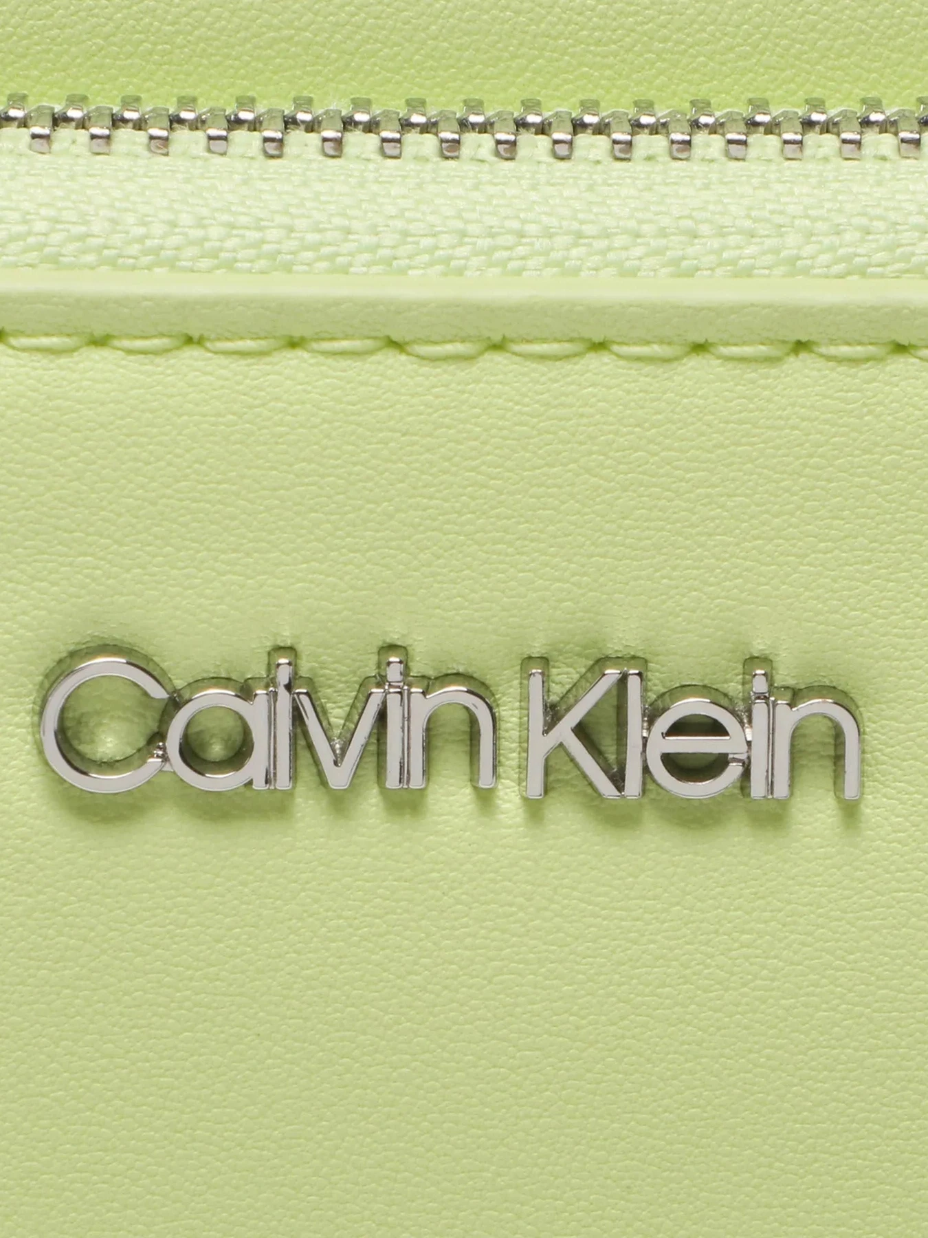 Сумки Calvin Klein модель K60K608410-LT2 Сумки Calvin Klein модель K60K608410-LT2 Фото