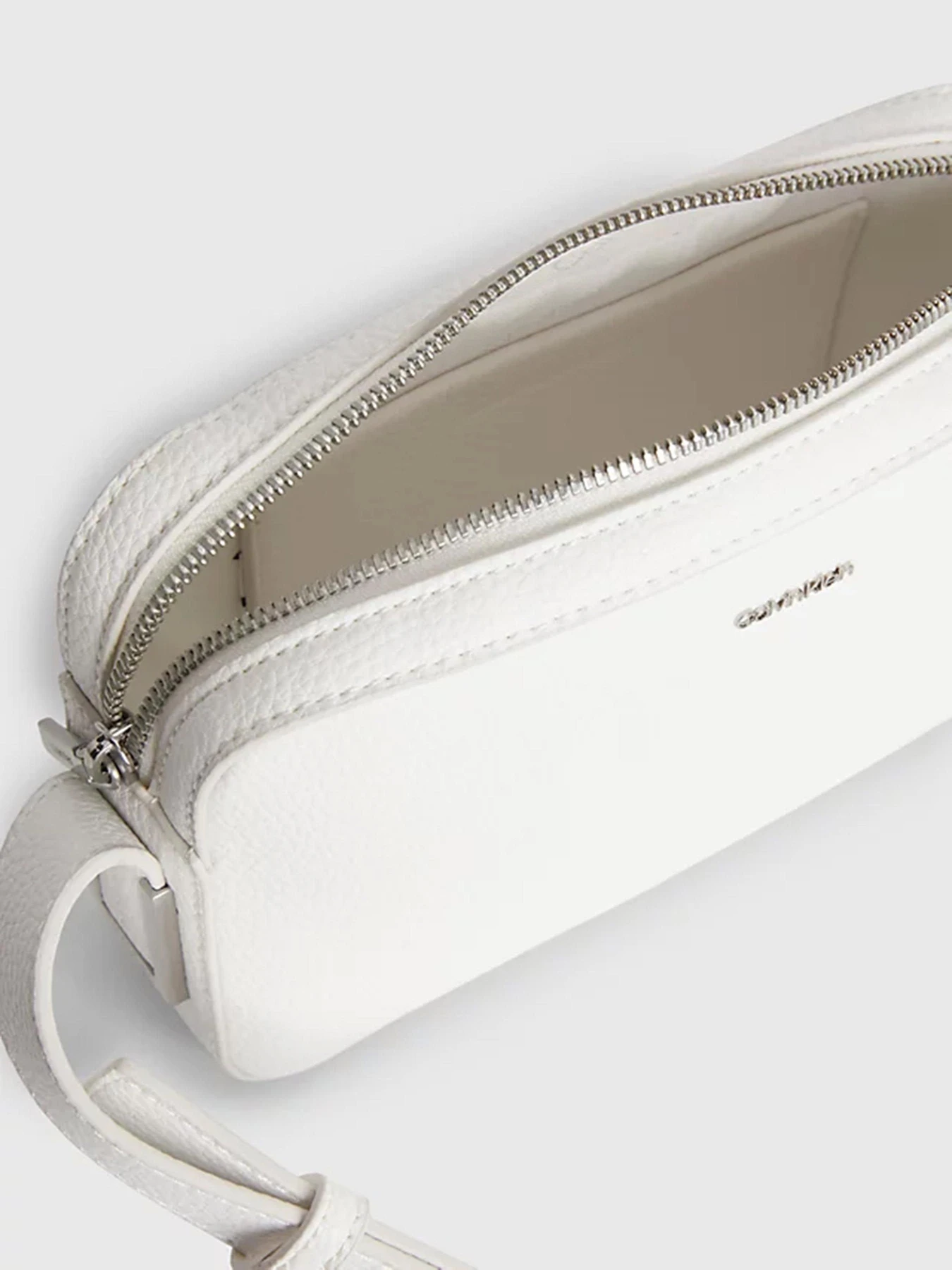 Сумки Calvin Klein модель K60K610452-YAF Сумки Calvin Klein модель K60K610452-YAF Фото