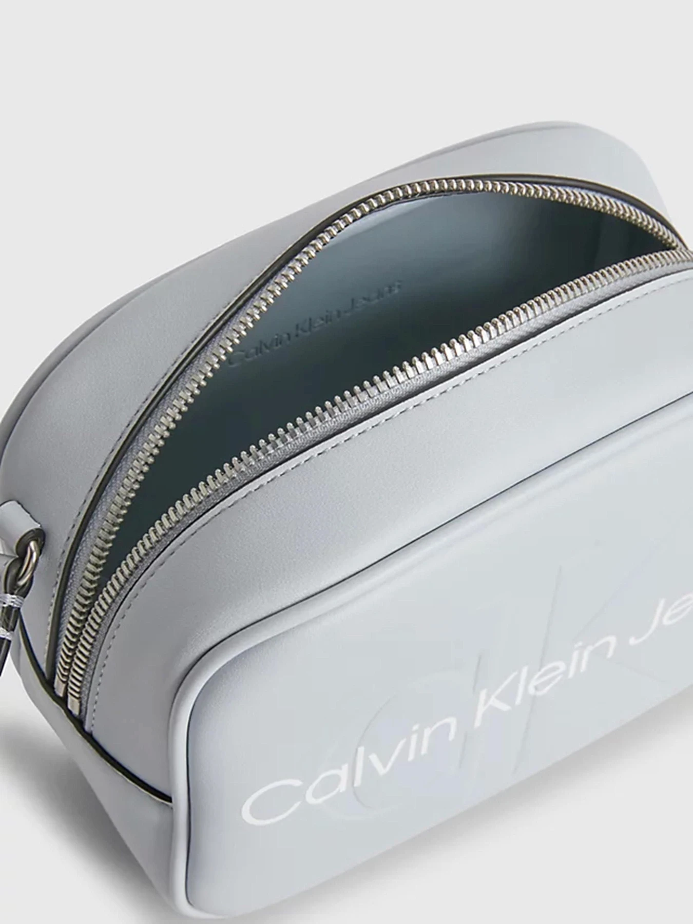 Сумки Calvin Klein модель K60K610275-PNZ Сумки Calvin Klein модель K60K610275-PNZ Фото
