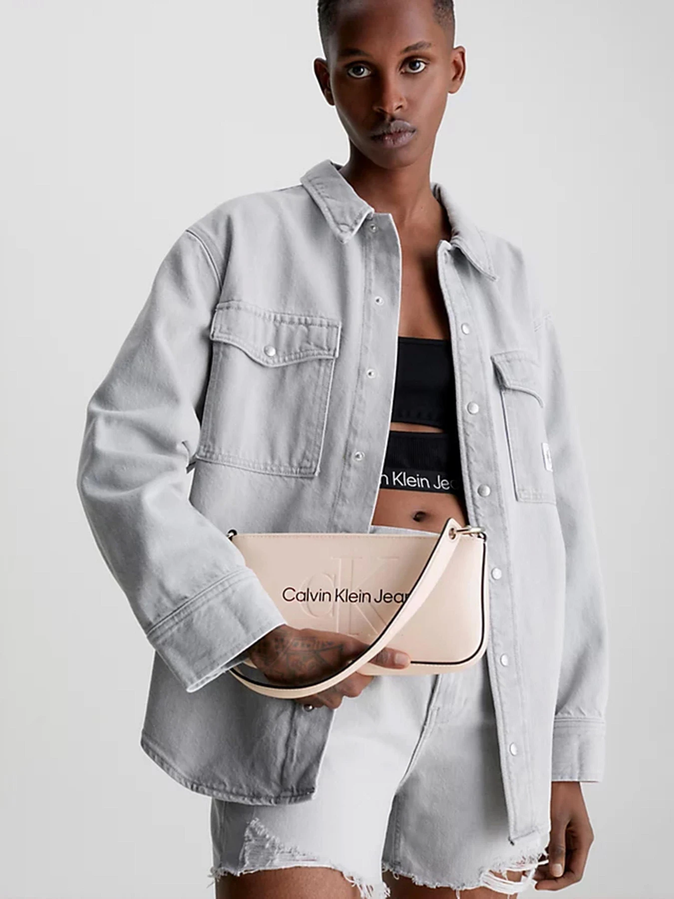 Сумки Calvin Klein модель K60K610679-TGE Сумки Calvin Klein модель K60K610679-TGE Фото