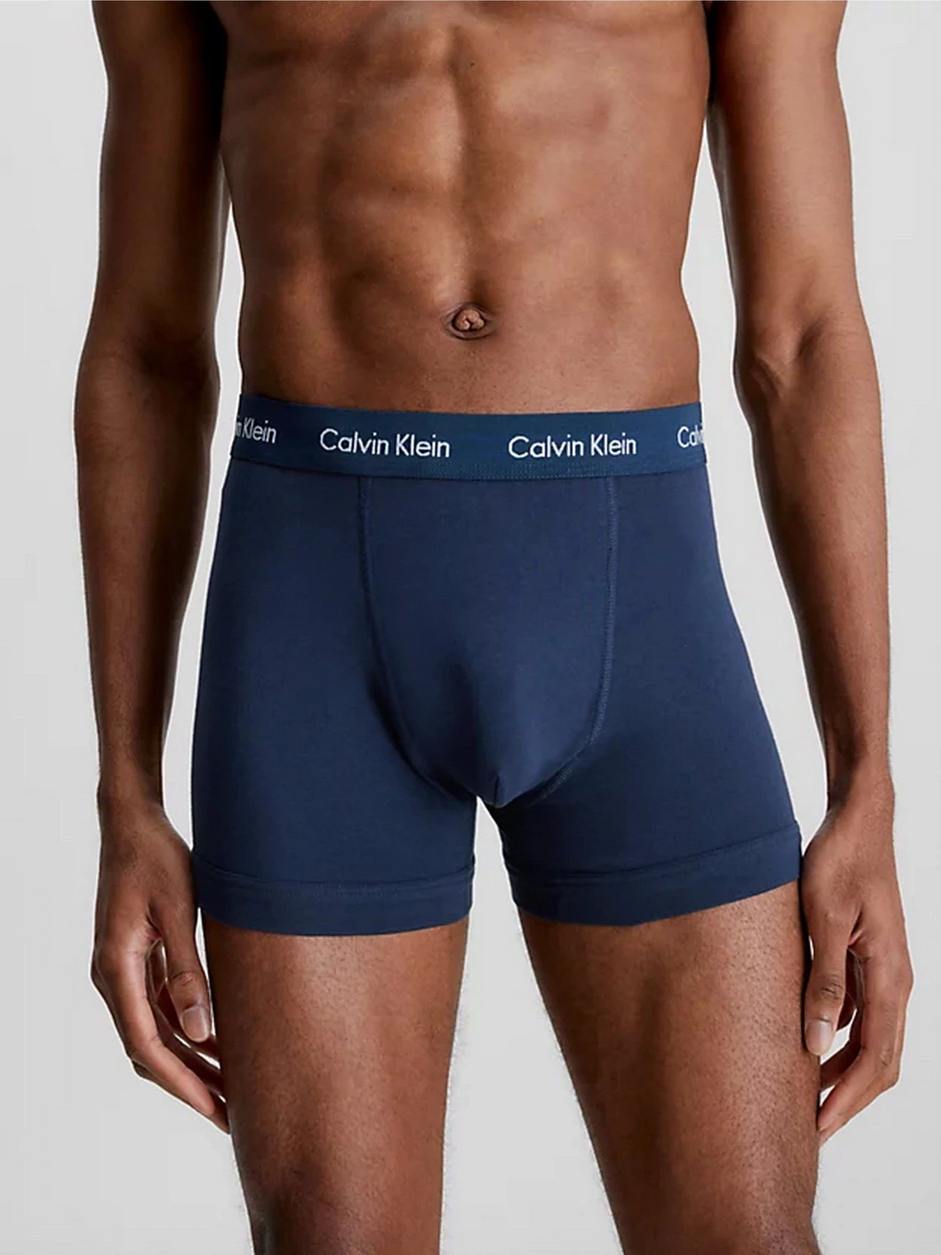 Нижня білизна Calvin Klein Underwear 3P Trunk модель 0000U2662G-4KU Нижня білизна Calvin Klein Underwear 3P Trunk модель 0000U2662G-4KU Фото