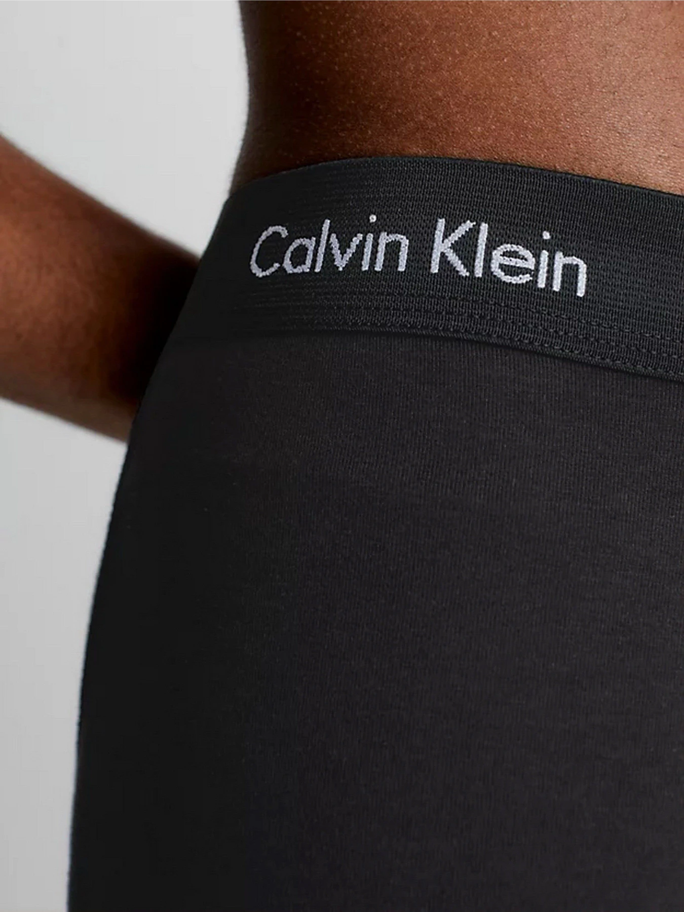 Нижня білизна Calvin Klein Underwear 3P Trunk модель 0000U2662G-4KU Нижня білизна Calvin Klein Underwear 3P Trunk модель 0000U2662G-4KU Фото