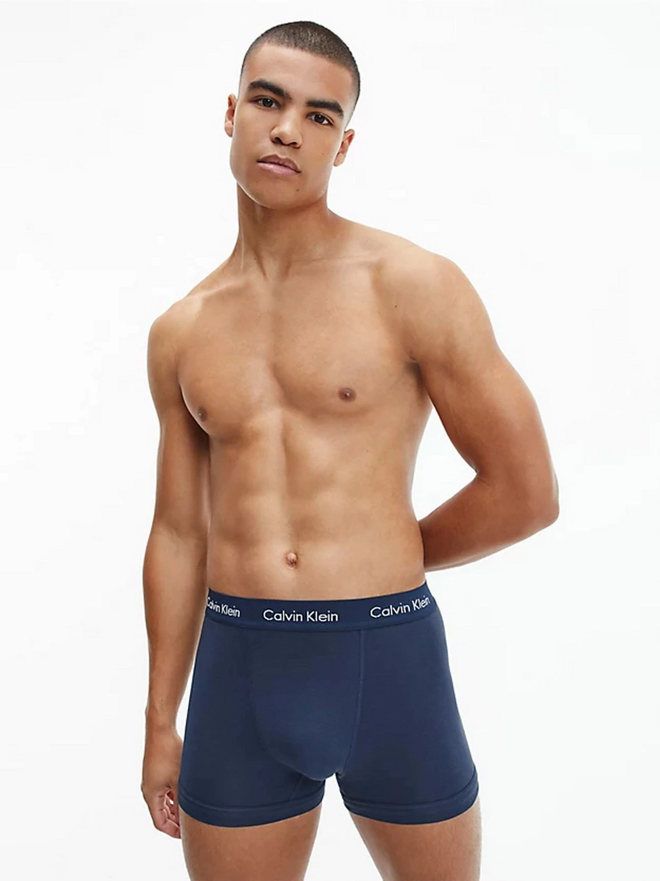 Нижня білизна Calvin Klein Underwear 3P Trunk модель 0000U2662G-4KU Нижня білизна Calvin Klein Underwear 3P Trunk модель 0000U2662G-4KU Фото