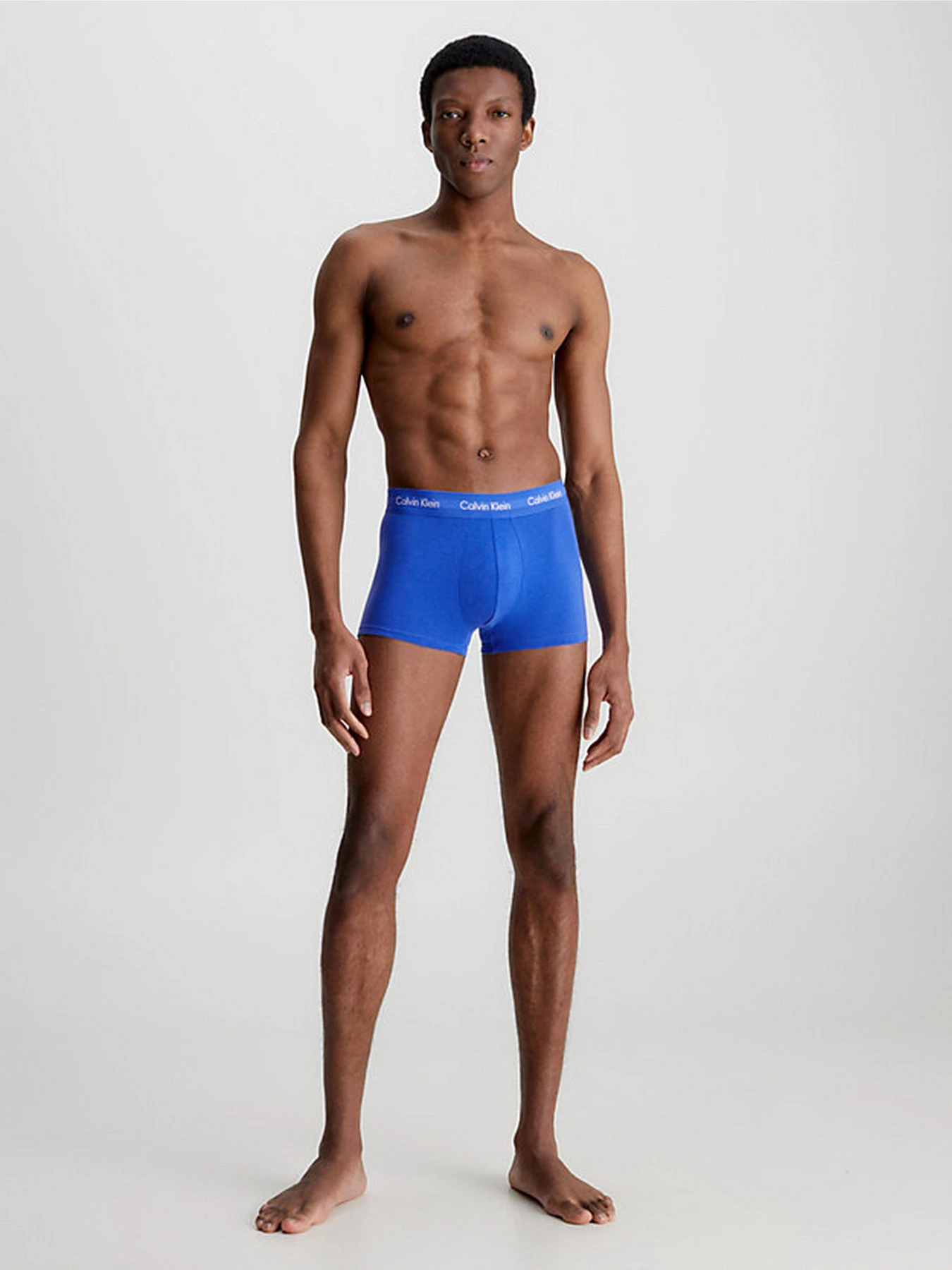 Нижня білизна Calvin Klein Underwear 3p Low Rise Trunk модель 0000U2664G-4KU Нижня білизна Calvin Klein Underwear 3p Low Rise Trunk модель 0000U2664G-4KU Фото
