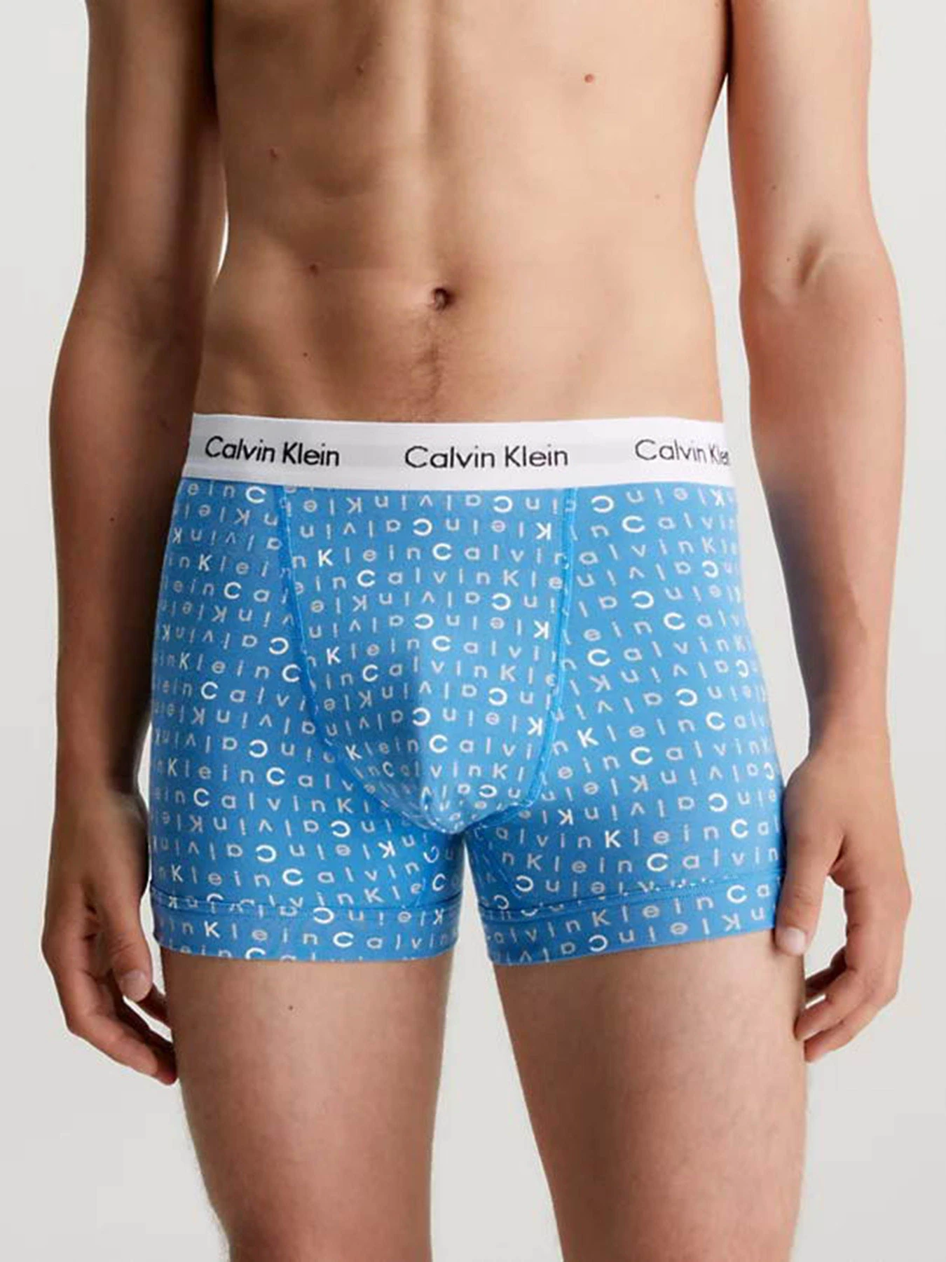 Нижнее белье Calvin Klein Underwear 3 Pack Trunks - Cotton Stretch модель 0000U2662G-H4Y Нижнее белье Calvin Klein Underwear 3 Pack Trunks - Cotton Stretch модель 0000U2662G-H4Y Фото