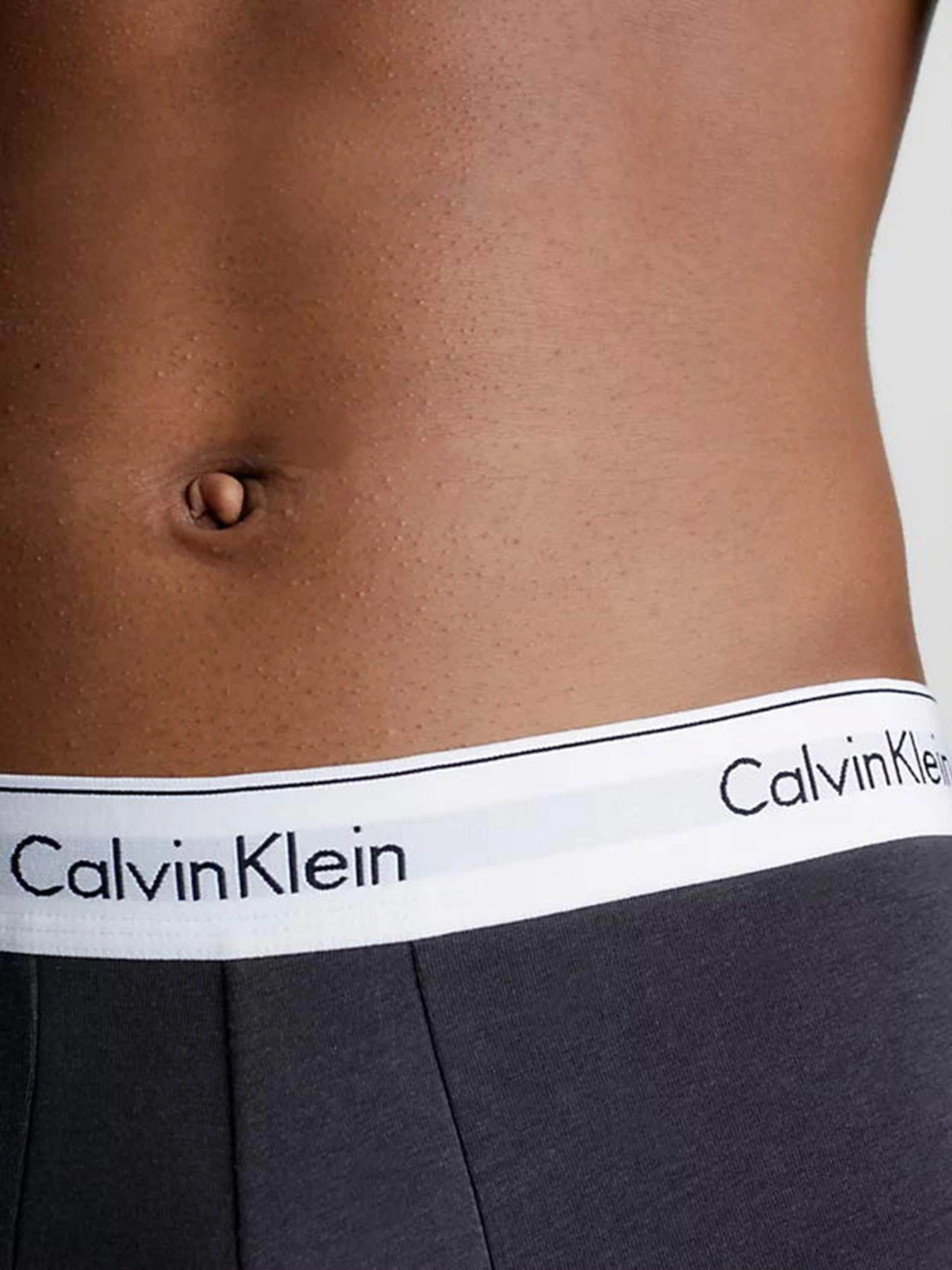 Нижнее белье Calvin Klein Underwear Trunk 3Pk модель 000NB2380A-GWF Фото