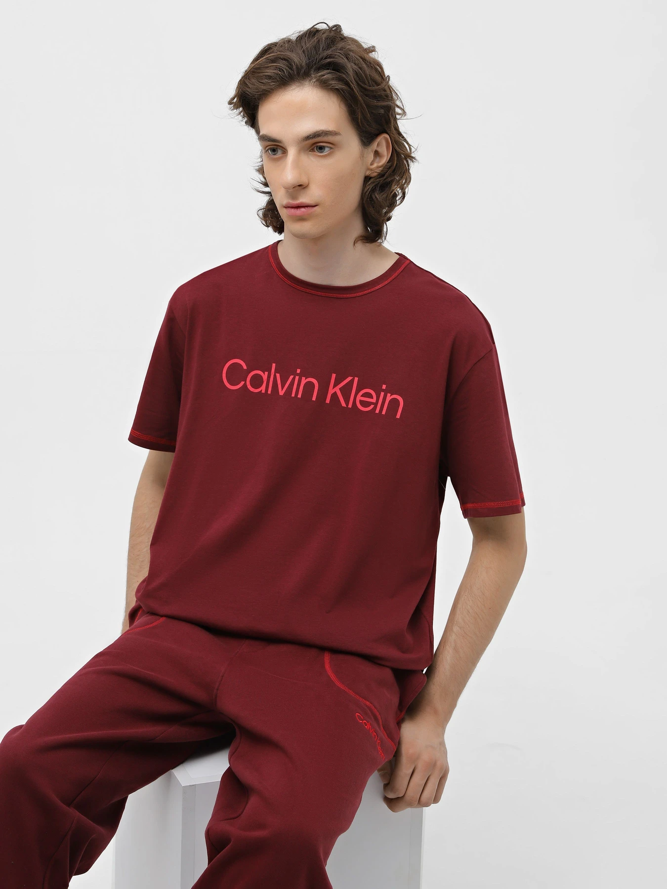 Футболки и поло Calvin Klein Underwear Short Sleeve T-Shirt модель 000NM2456E-GEX Футболки и поло Calvin Klein Underwear Short Sleeve T-Shirt модель 000NM2456E-GEX Фото