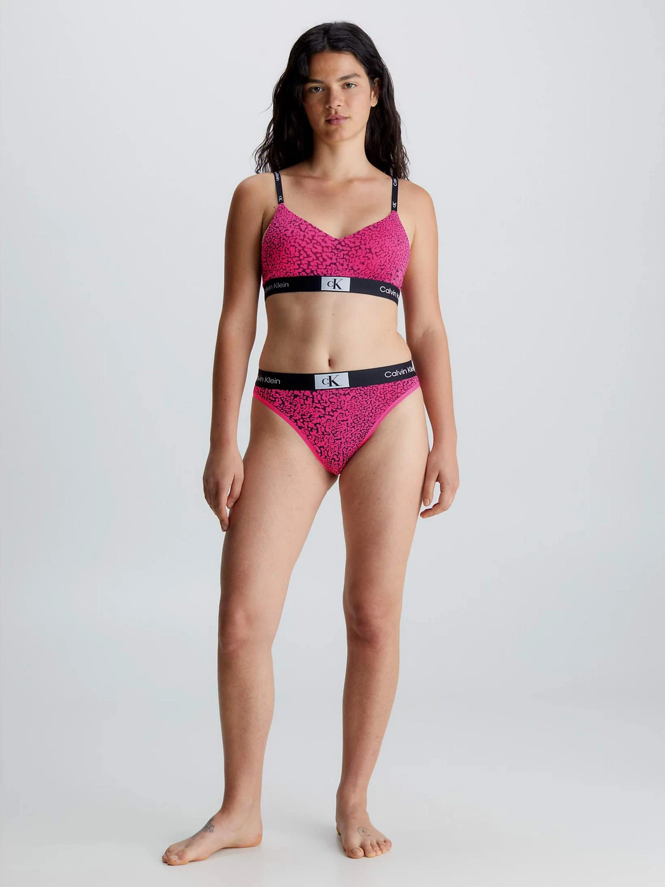 Нижнее белье Calvin Klein Underwear Light Lined модель 000QF7218E-GNI Нижнее белье Calvin Klein Underwear Light Lined модель 000QF7218E-GNI Фото