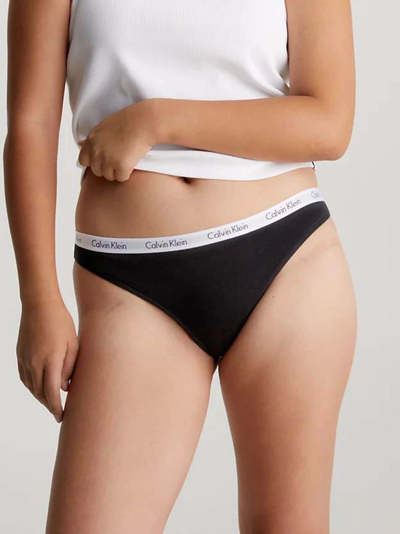 Нижнее белье Calvin Klein Underwear Thong модель 000QD3587E-HVN Нижнее белье Calvin Klein Underwear Thong модель 000QD3587E-HVN Фото