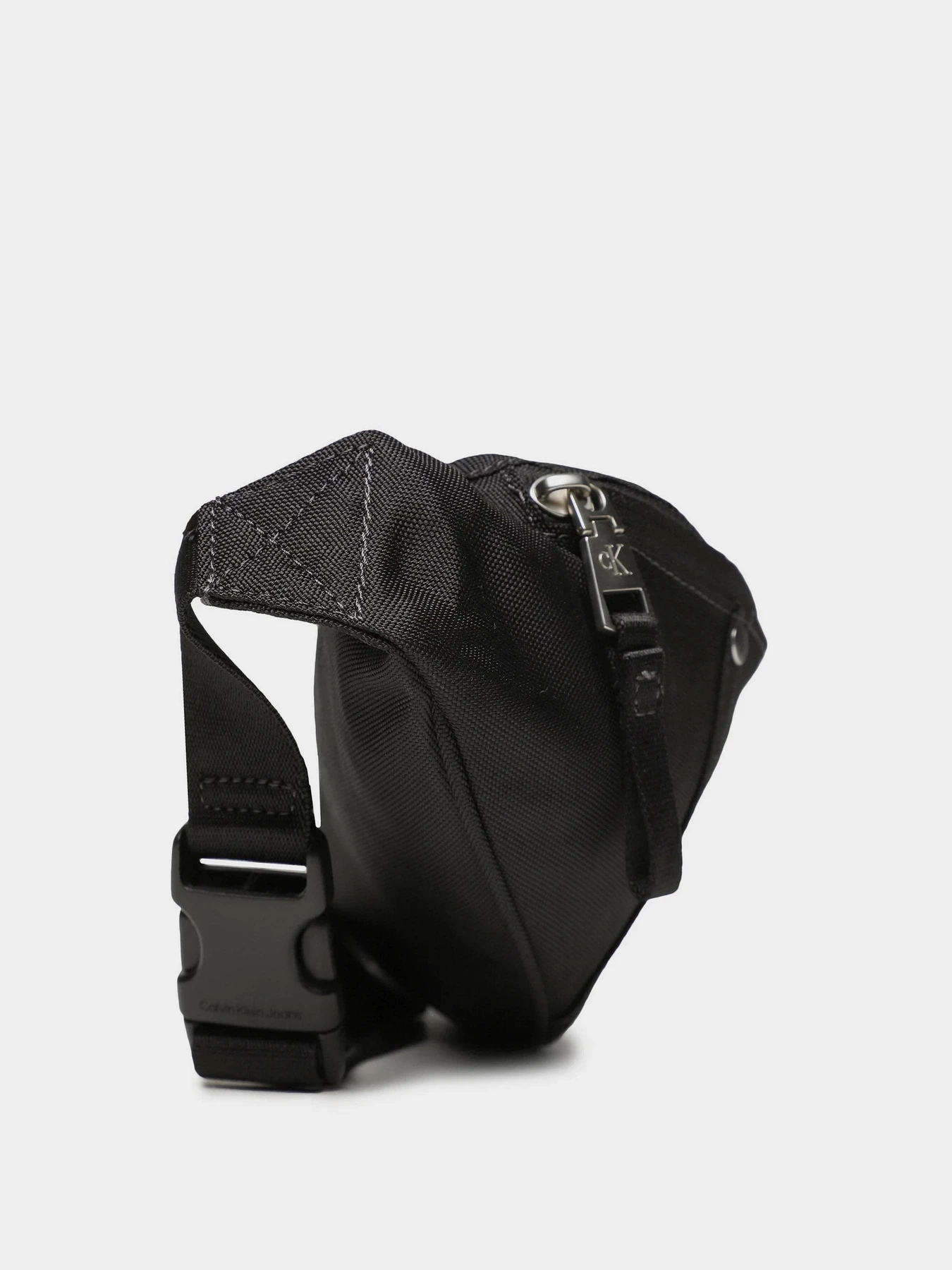 Сумки Calvin Klein Sport Essentials Waistbag38 W модель K50K510675-BDS Сумки Calvin Klein Sport Essentials Waistbag38 W модель K50K510675-BDS Фото