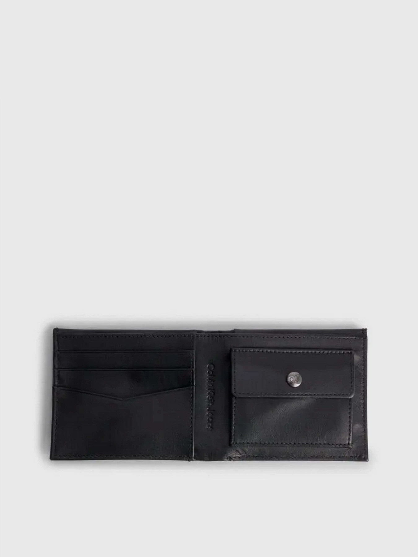 Гаманці Calvin Klein Mono Hrdw Bifold/Wcoin модель K50K510718-BDS Гаманці Calvin Klein Mono Hrdw Bifold/Wcoin модель K50K510718-BDS Фото