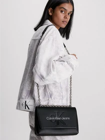 Сумки Calvin Klein Sculpted Ew Flap Conv25 Mono модель K60K607198-0GJ Фото