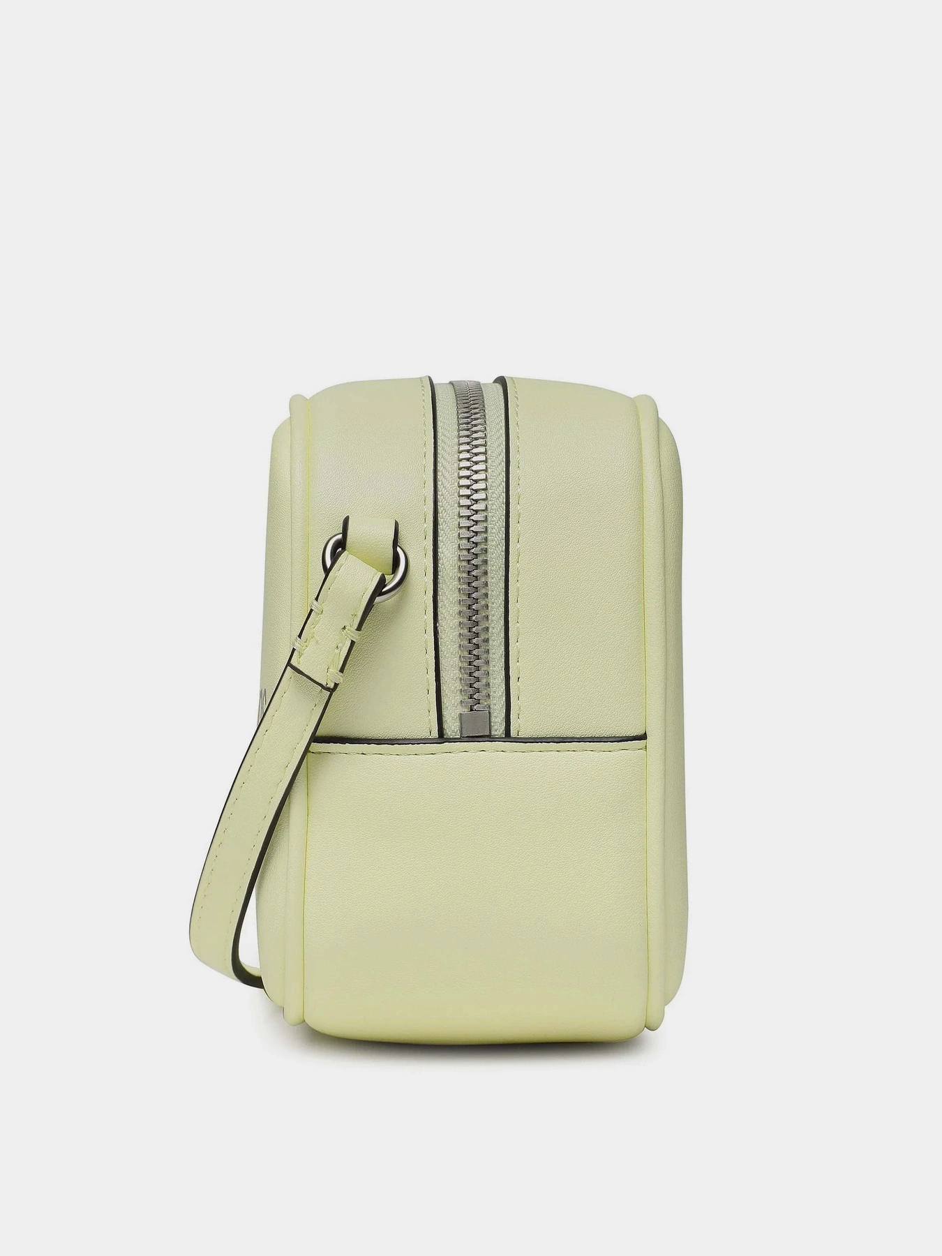 Сумки Calvin Klein Sculpted
Camera Bag8
Mono
K60K610275 модель K60K610275-ZCW Сумки Calvin Klein Sculpted
Camera Bag8
Mono
K60K610275 модель K60K610275-ZCW Фото